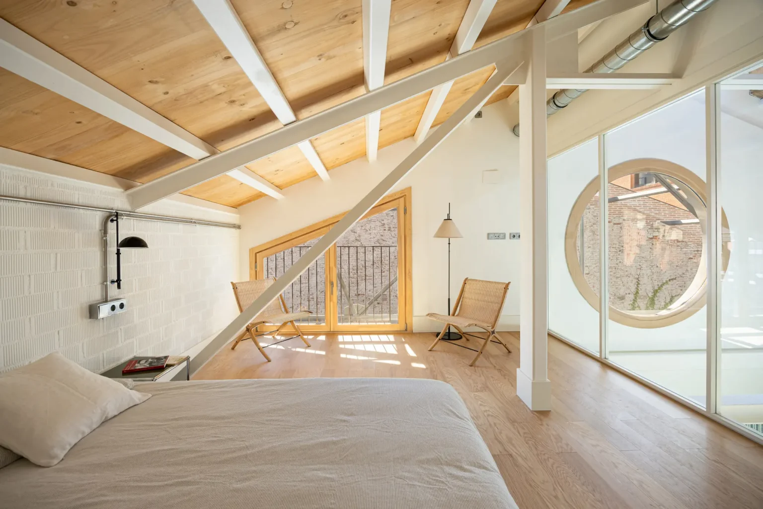 chambre triplex design Barcelone