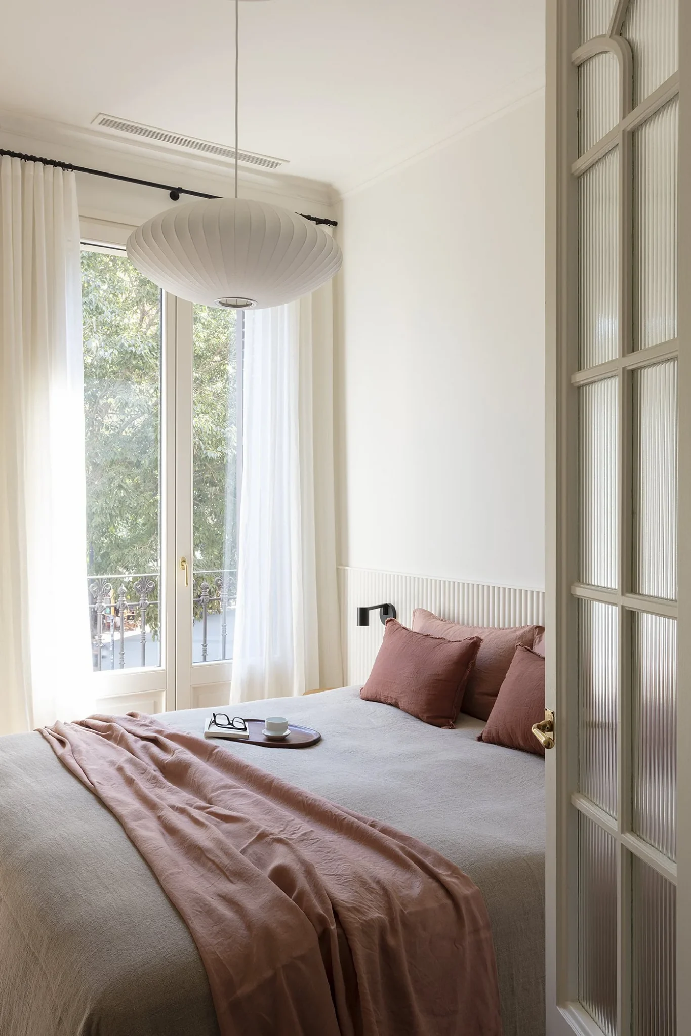 chambre décoration contemporaine et naturelle touches de ros