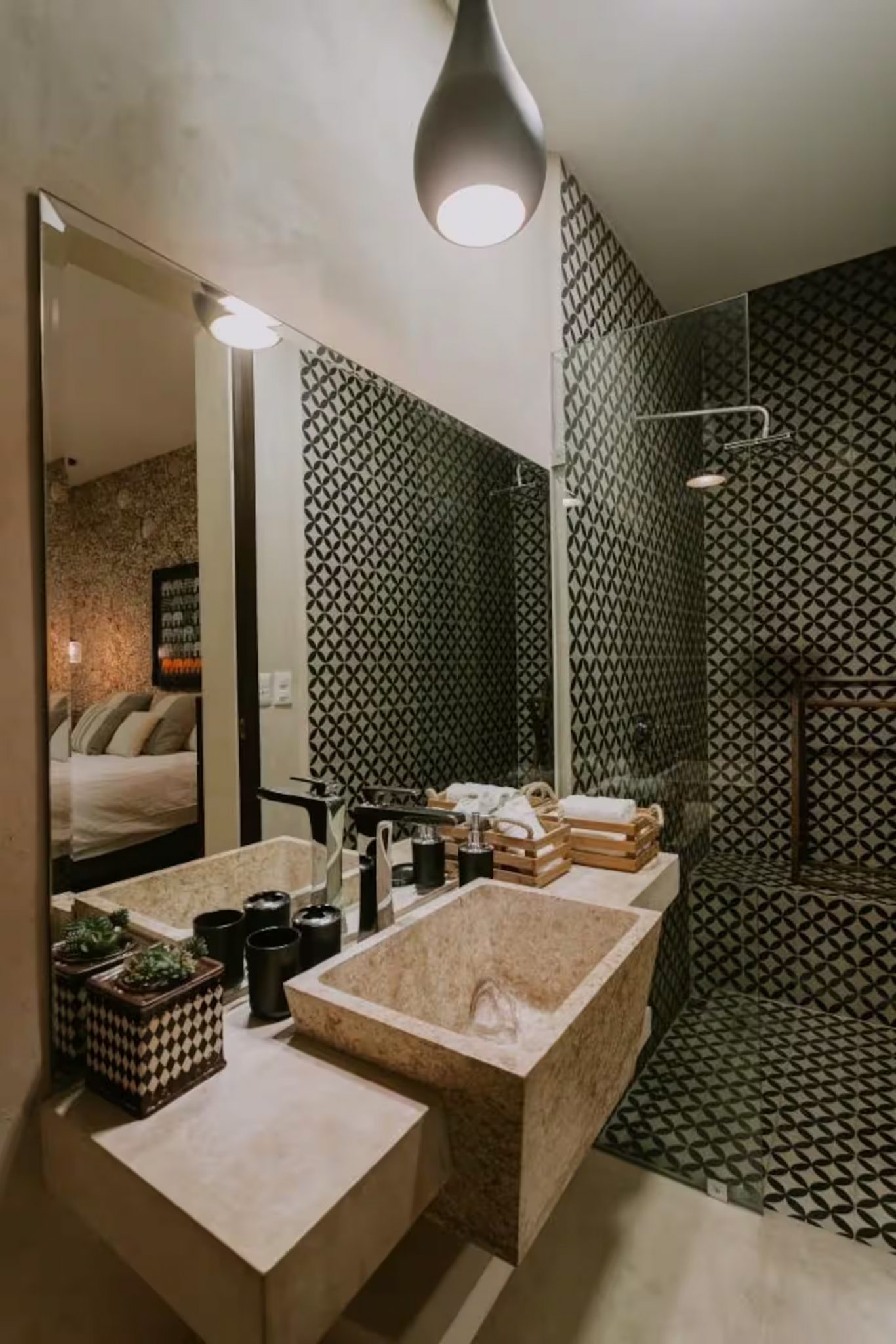 salle de bain maison rénovée Merida Casa Aurea (anciennement Casa Xólotl) décoration contemporaine