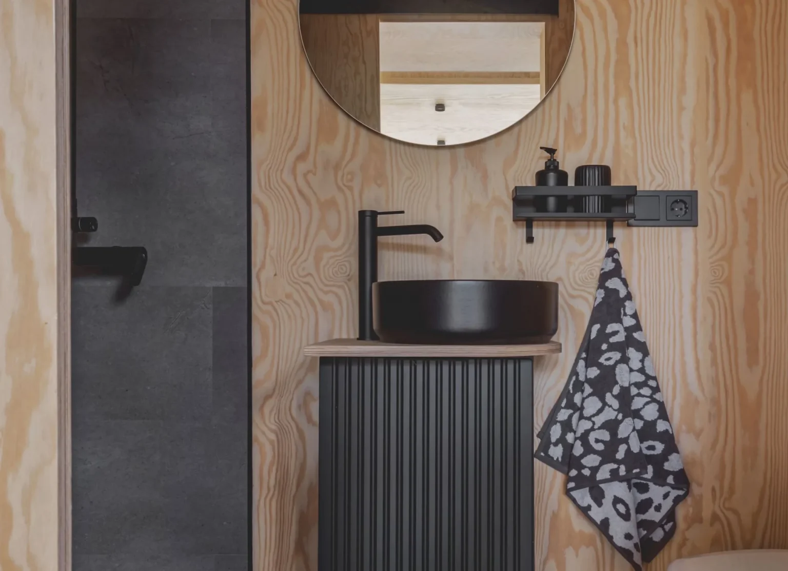 salle de bain design mini maison mobile