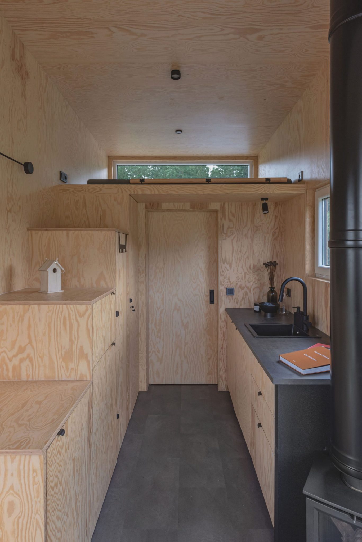 tiny house européenne de 22m2 avec mezzanine pour lit