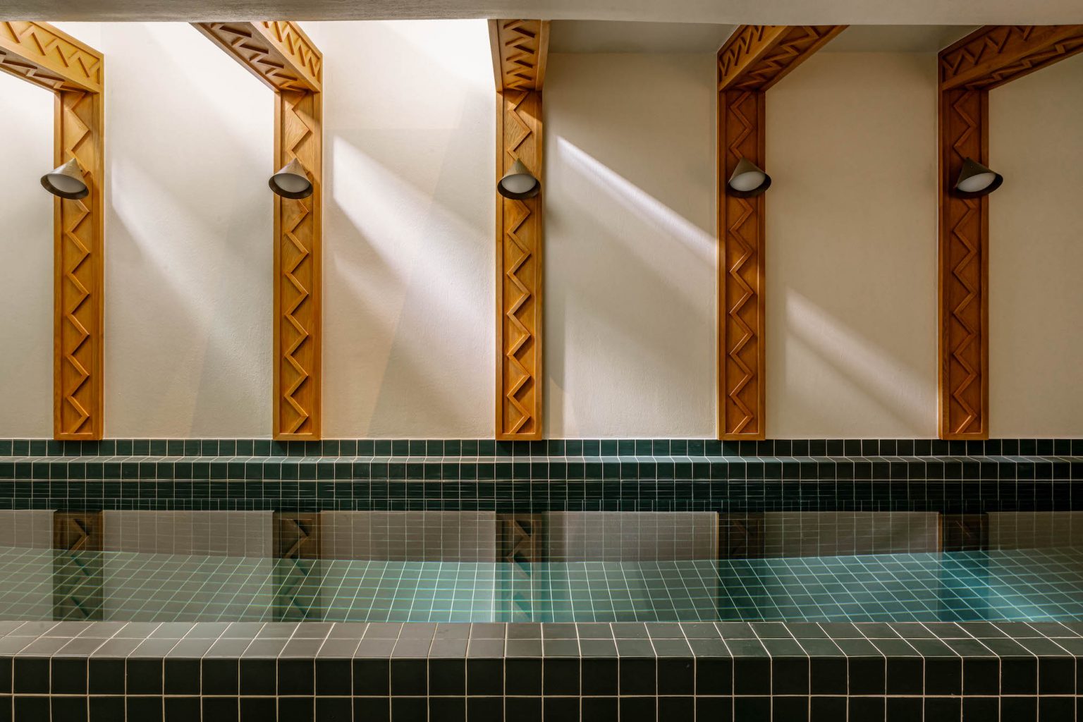 piscine intérieure Le Sarto Iconic House