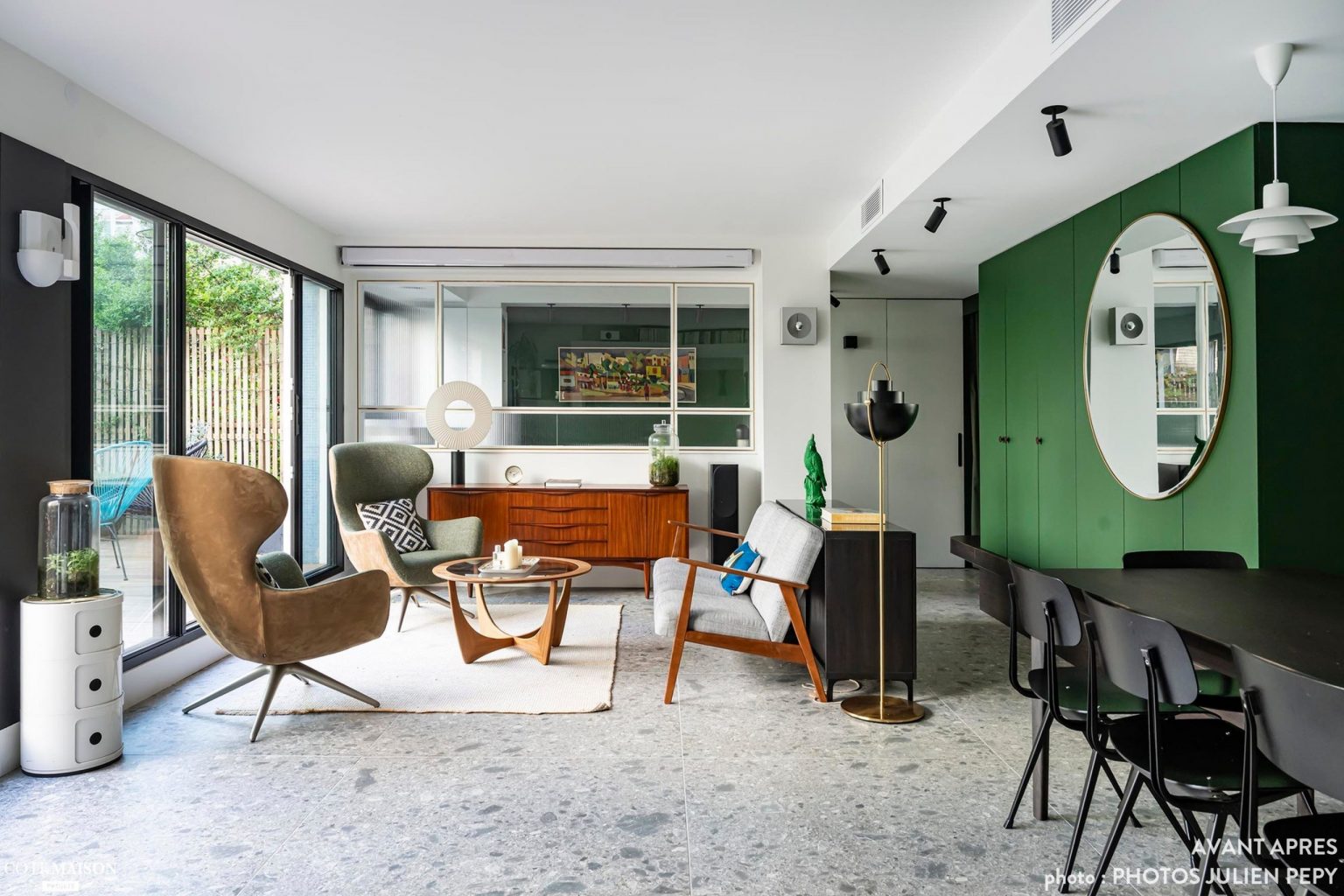 salon décoration contemporaine mur vert
