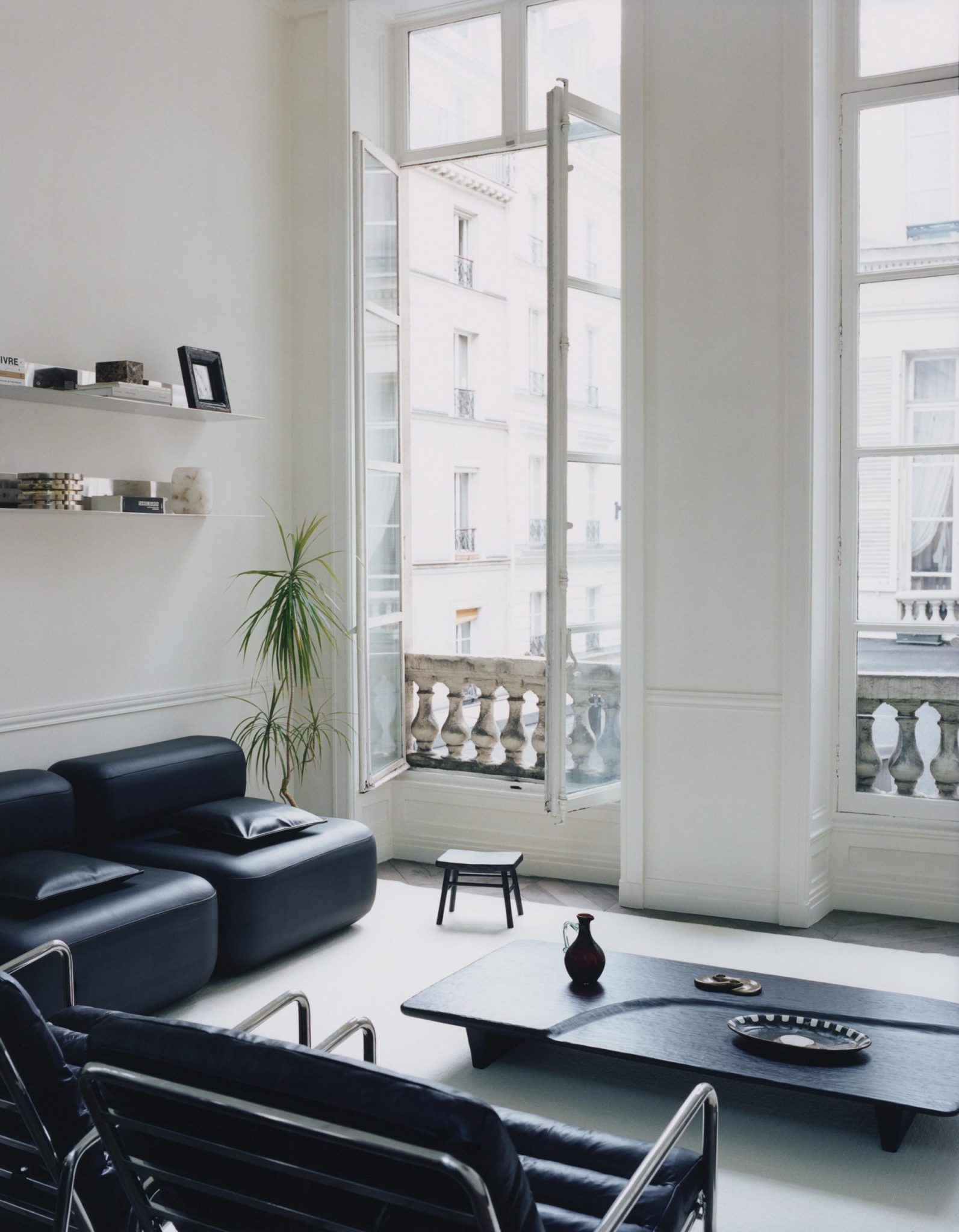 salon appartement haussmannien décoration design Zara Home