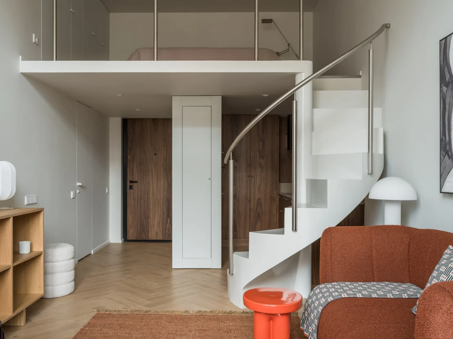 salon studio 28m2 avec mezzanine décoration contemporaine