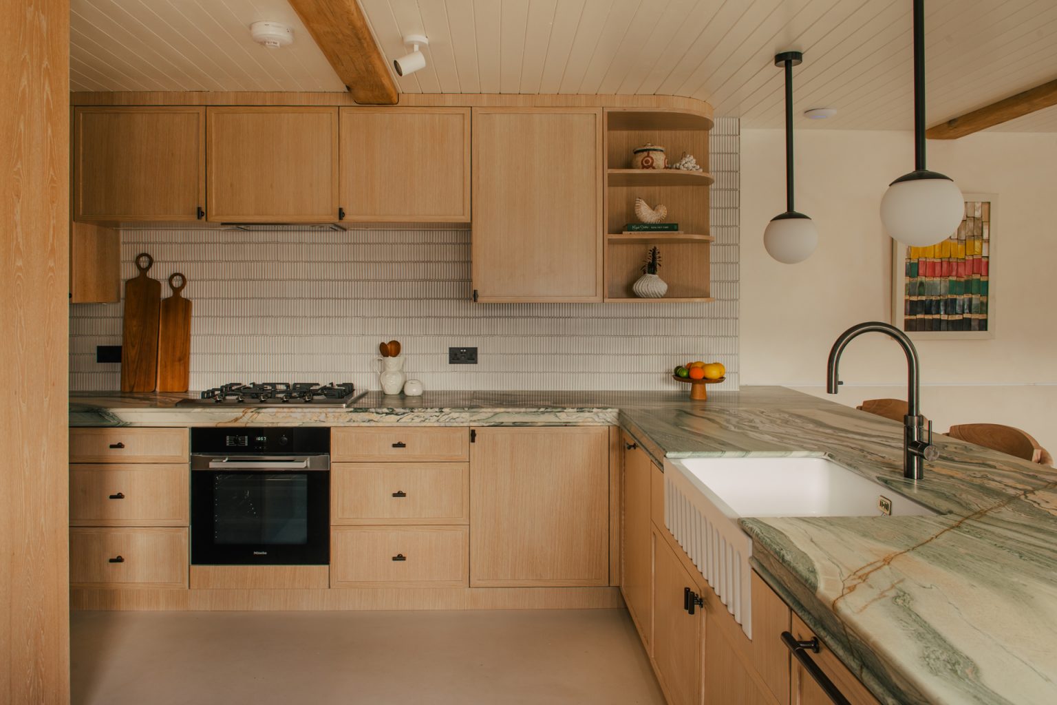 cuisine bois et marbre vert décoration contemporaine