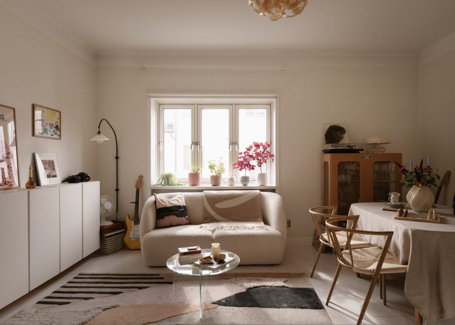 salon studio 33m2 décoration scandinave beige