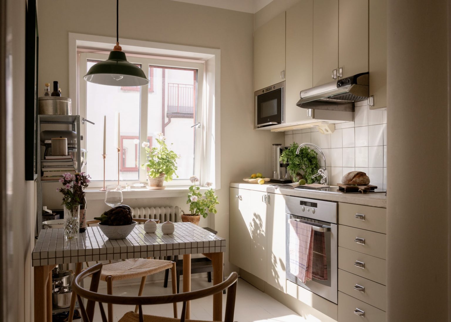 cuisine studio 33m2 décoration scandinave beige