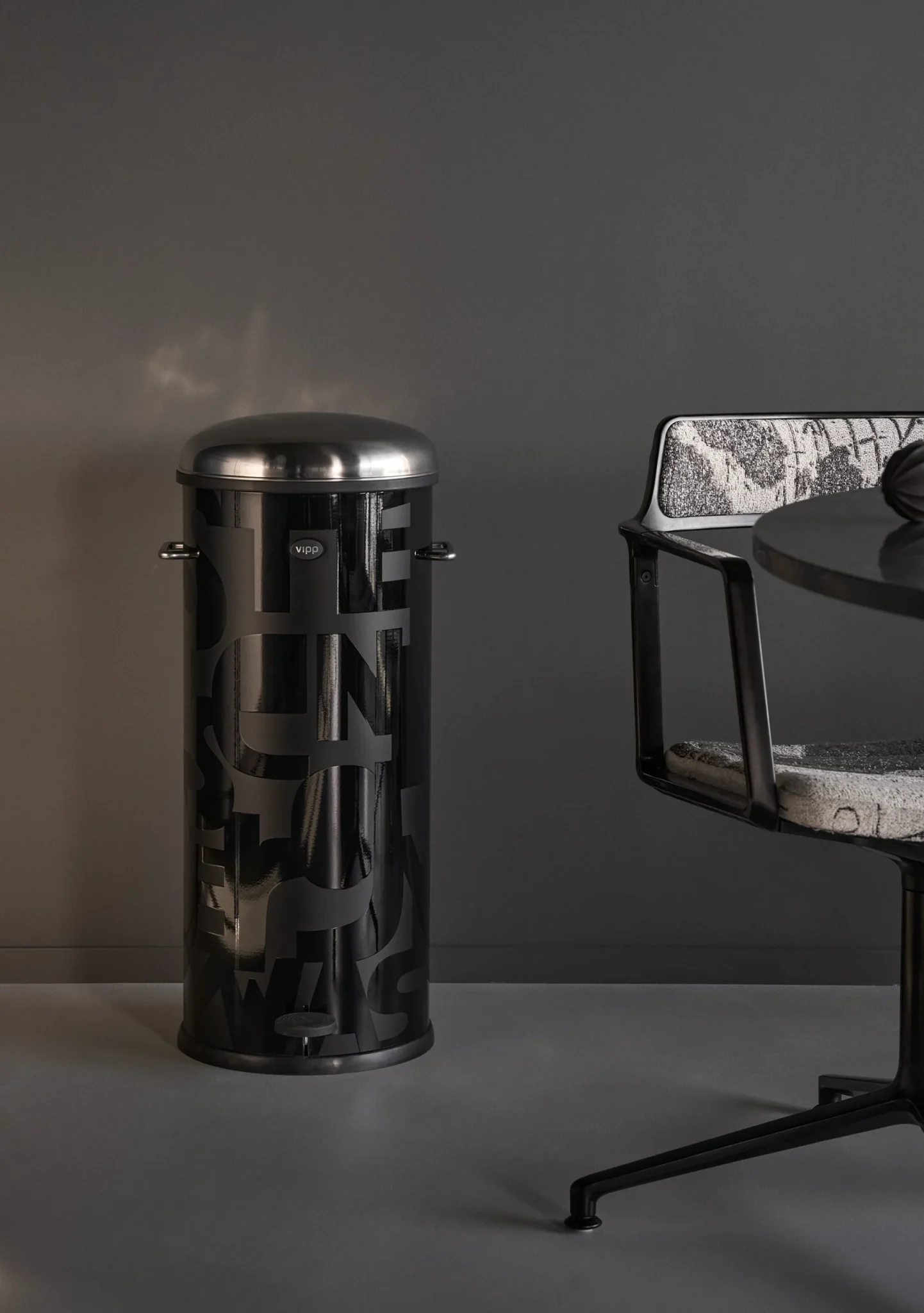 salle à manger maison contemporaine 70m2 Vipp