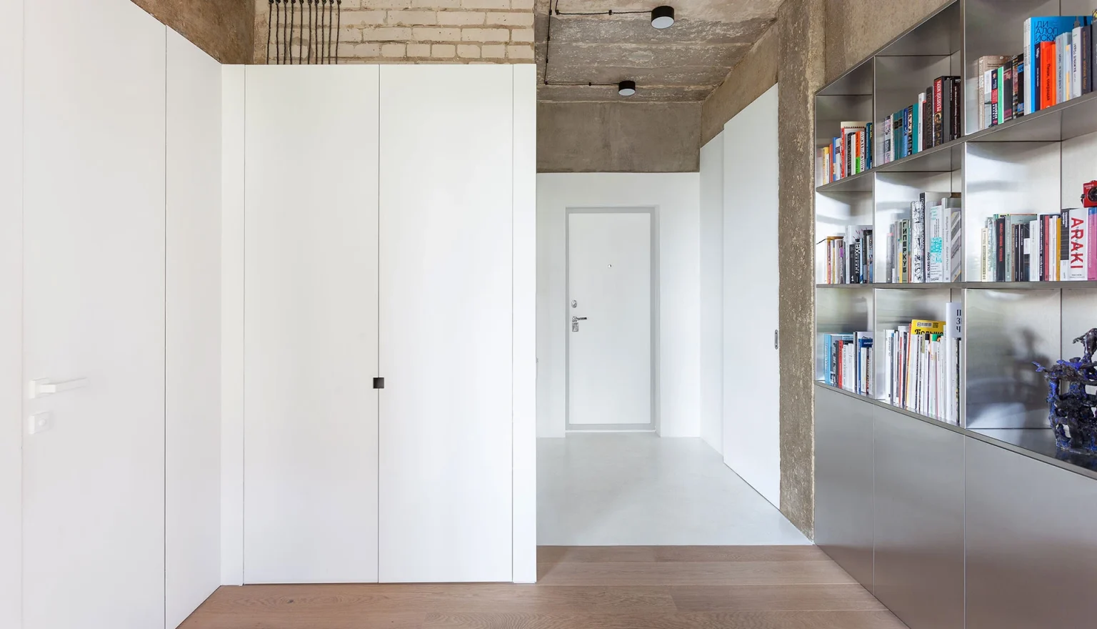 entrée avec placard 