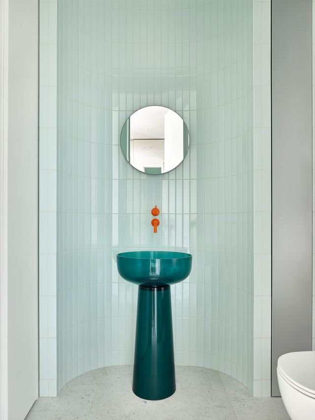 salle de bain verte décoration design appartement 95m2 par Buro11 salle de bain verte décoration design appartement 95m2 par Buro11