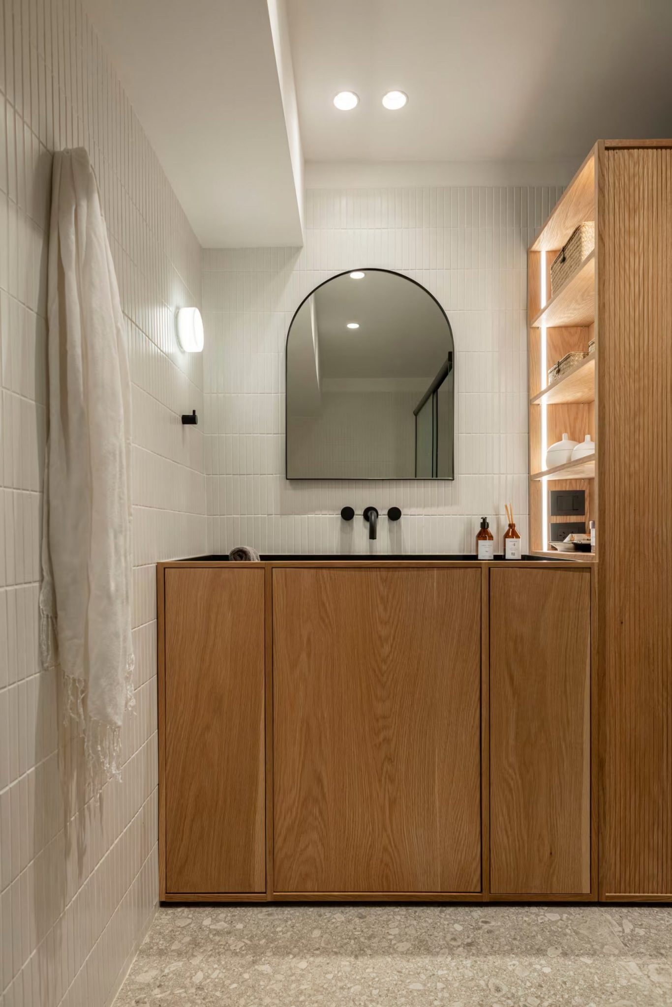 salle de bain bois décoration contemporaine appartement avec terrasse Buenos Aires