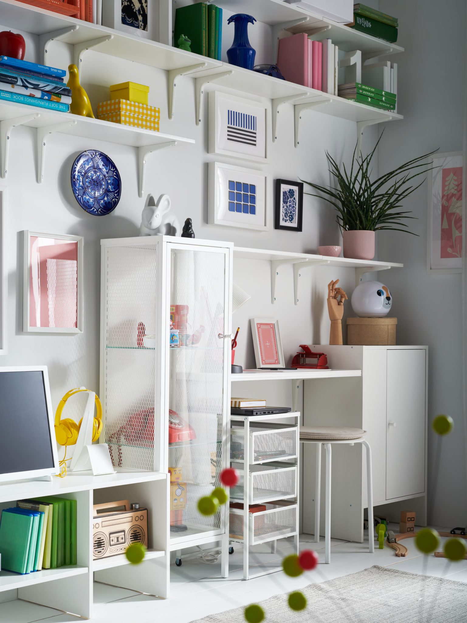 salon avec mobilier IKEA BAGGEBO