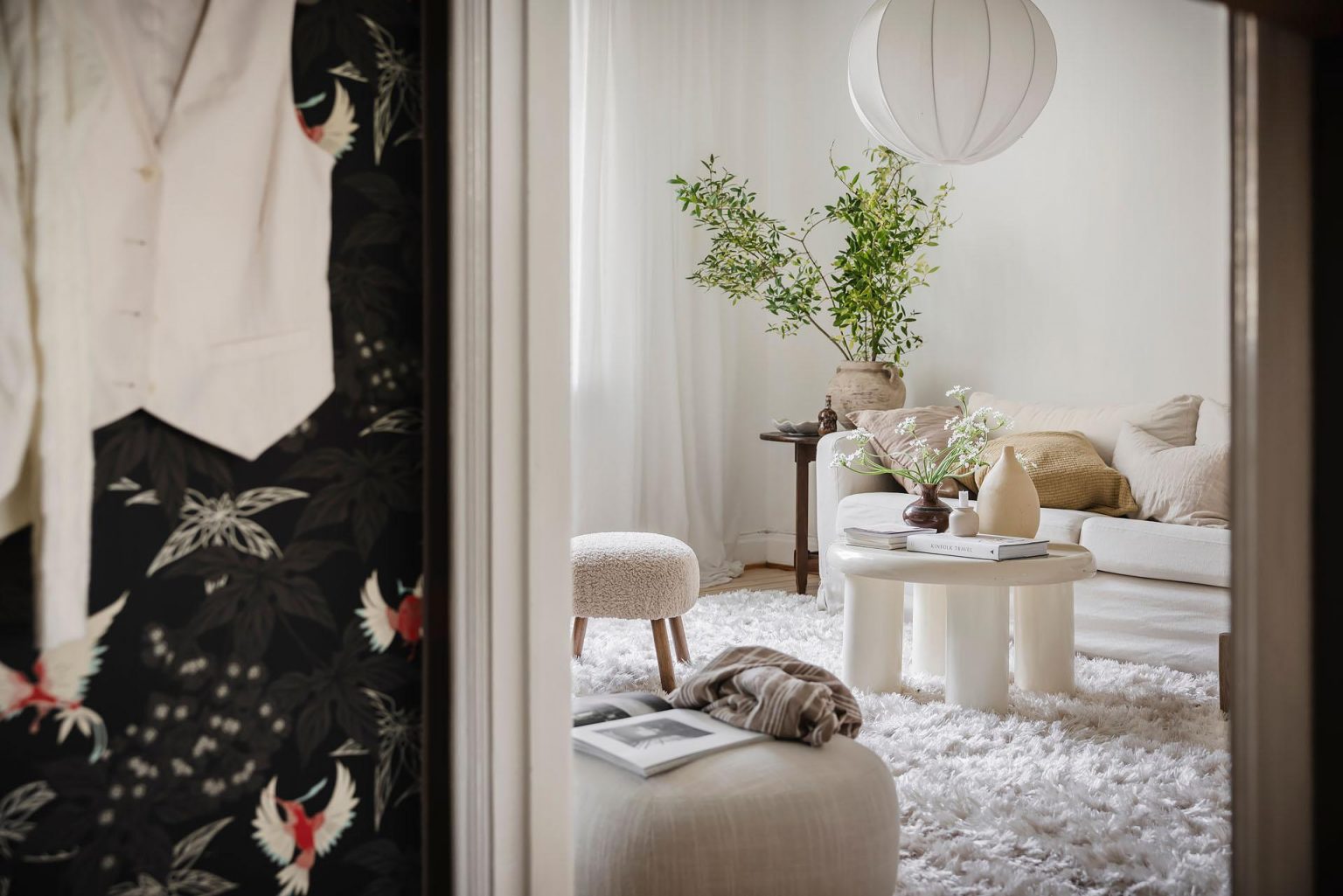 entrée papier-peint Grove Garden Osborne & Little studio 42m2