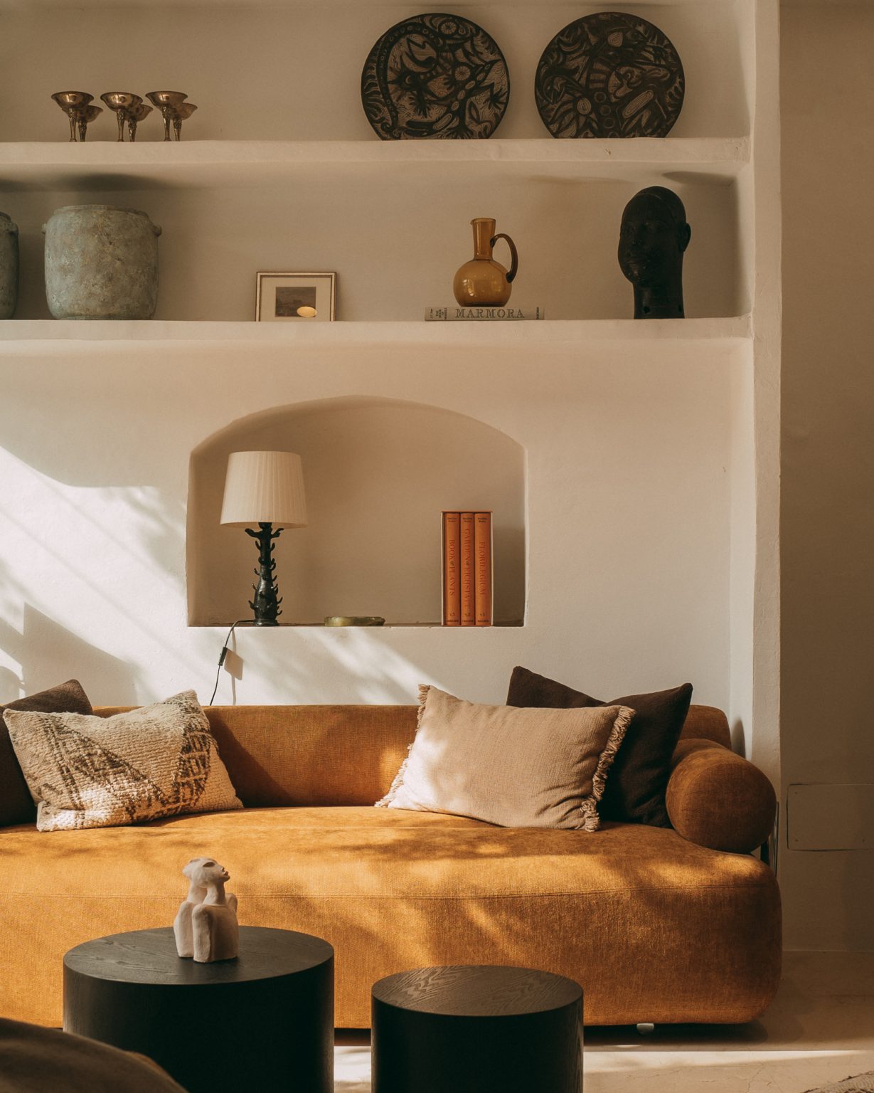 salon décoration contemporaine maison ancienne Majorque