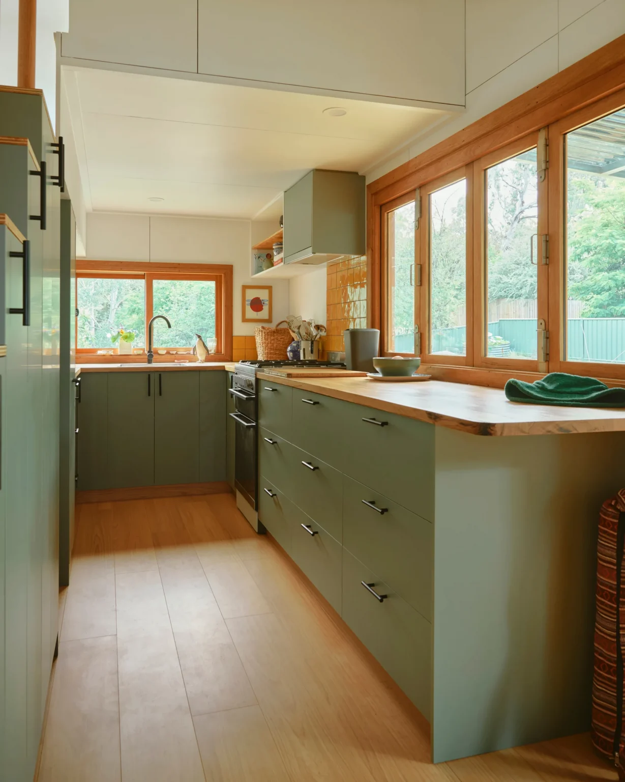 cuisine mini maison mobile Caladenia Forest Creek Tinies