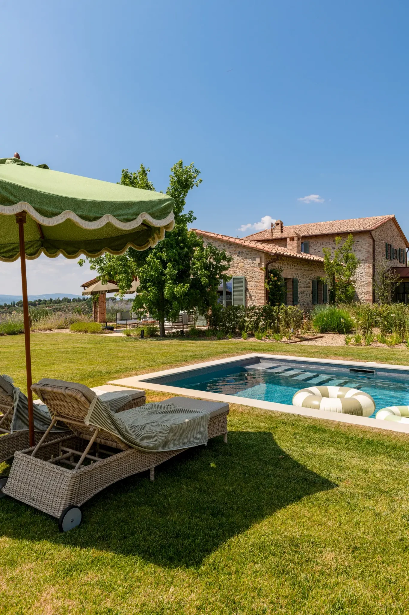 piscine maison en pierres ancienne rénovée Podere Sirolo Italie
