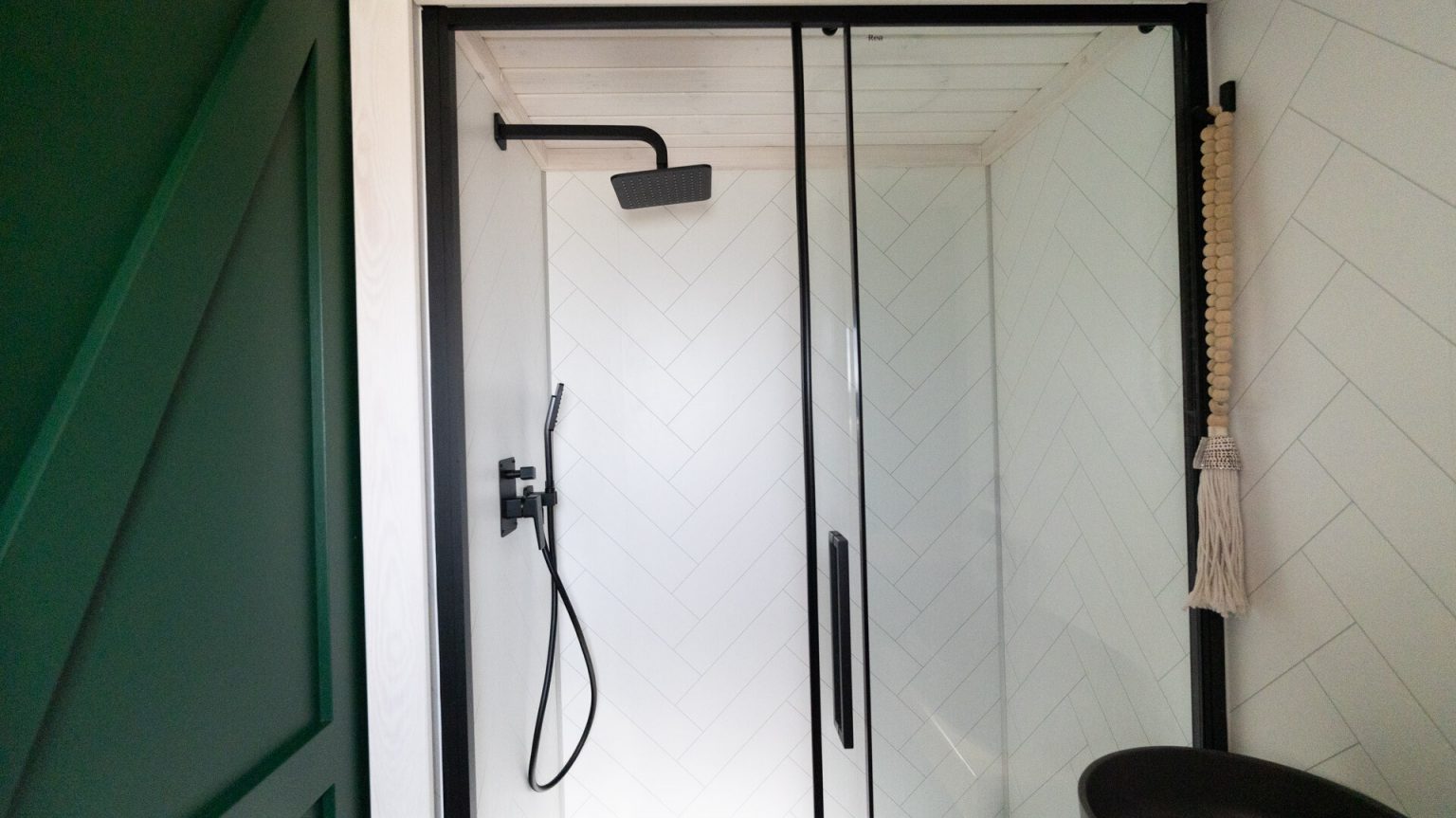 salle de bain mini maison mobile