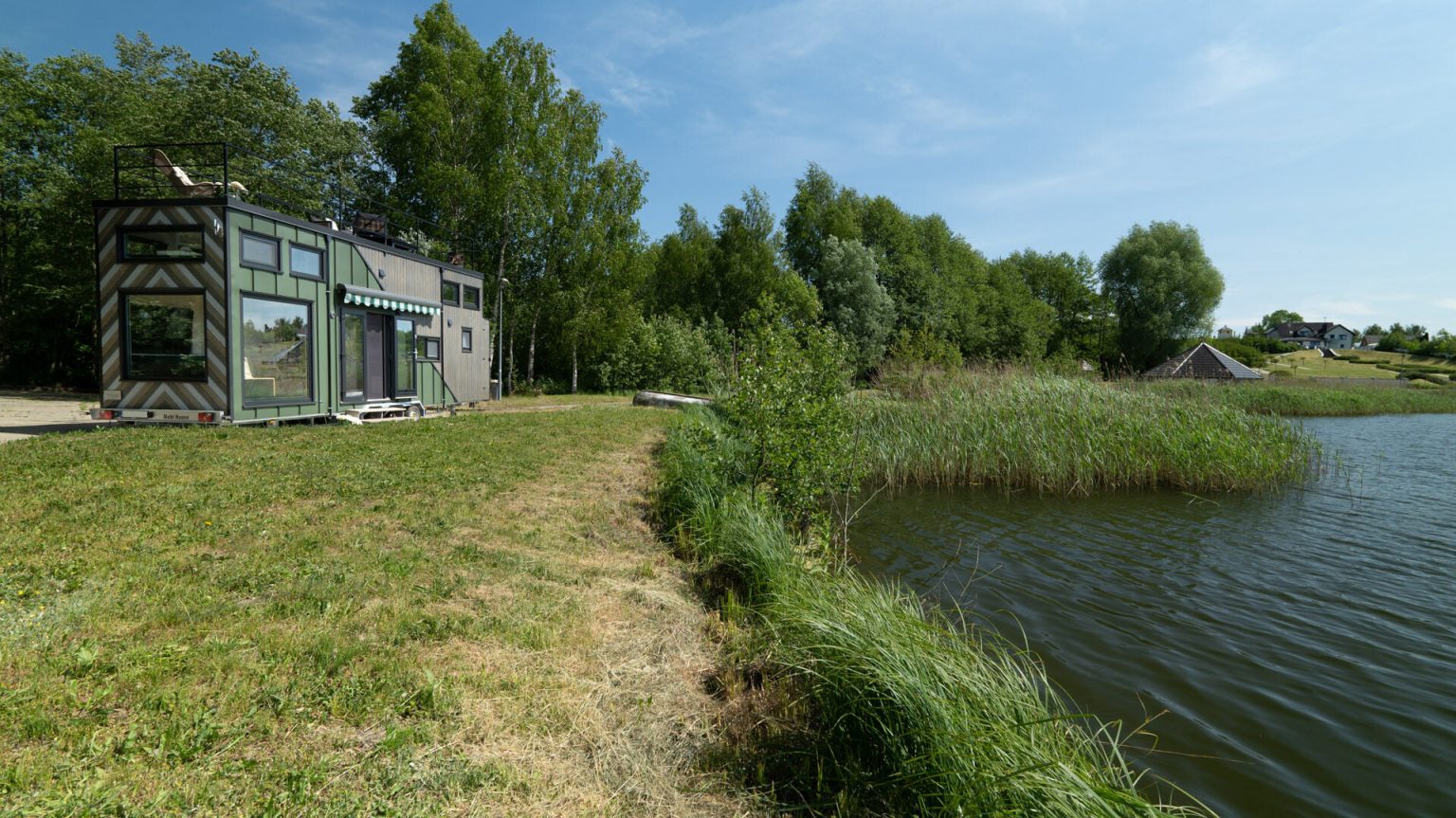 tiny house Mobi Sky Individual Peach par MobiHouse livrable en France