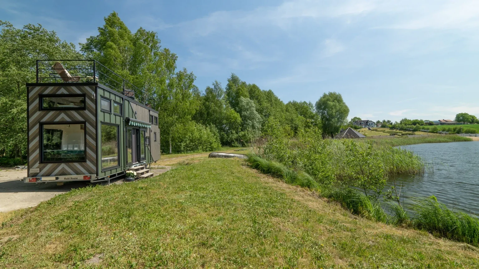 tiny house Mobi Sky Individual Peach par MobiHouse livrable en France