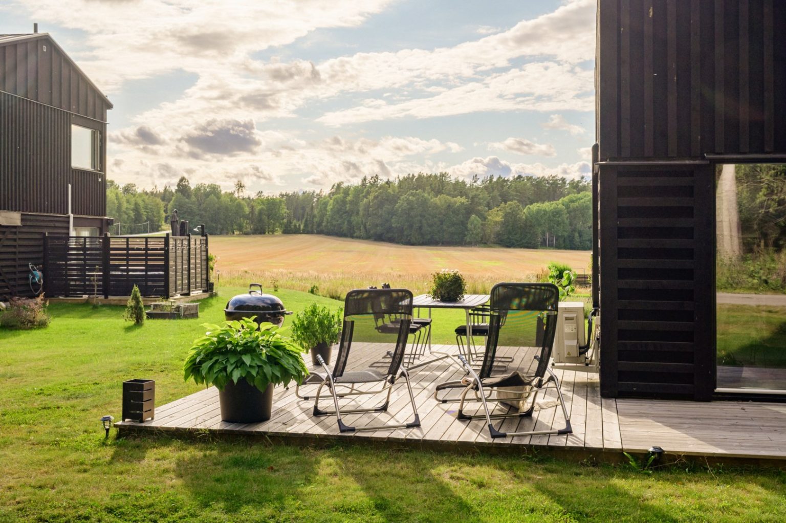 petite maison 34m2 avec terrasse bois