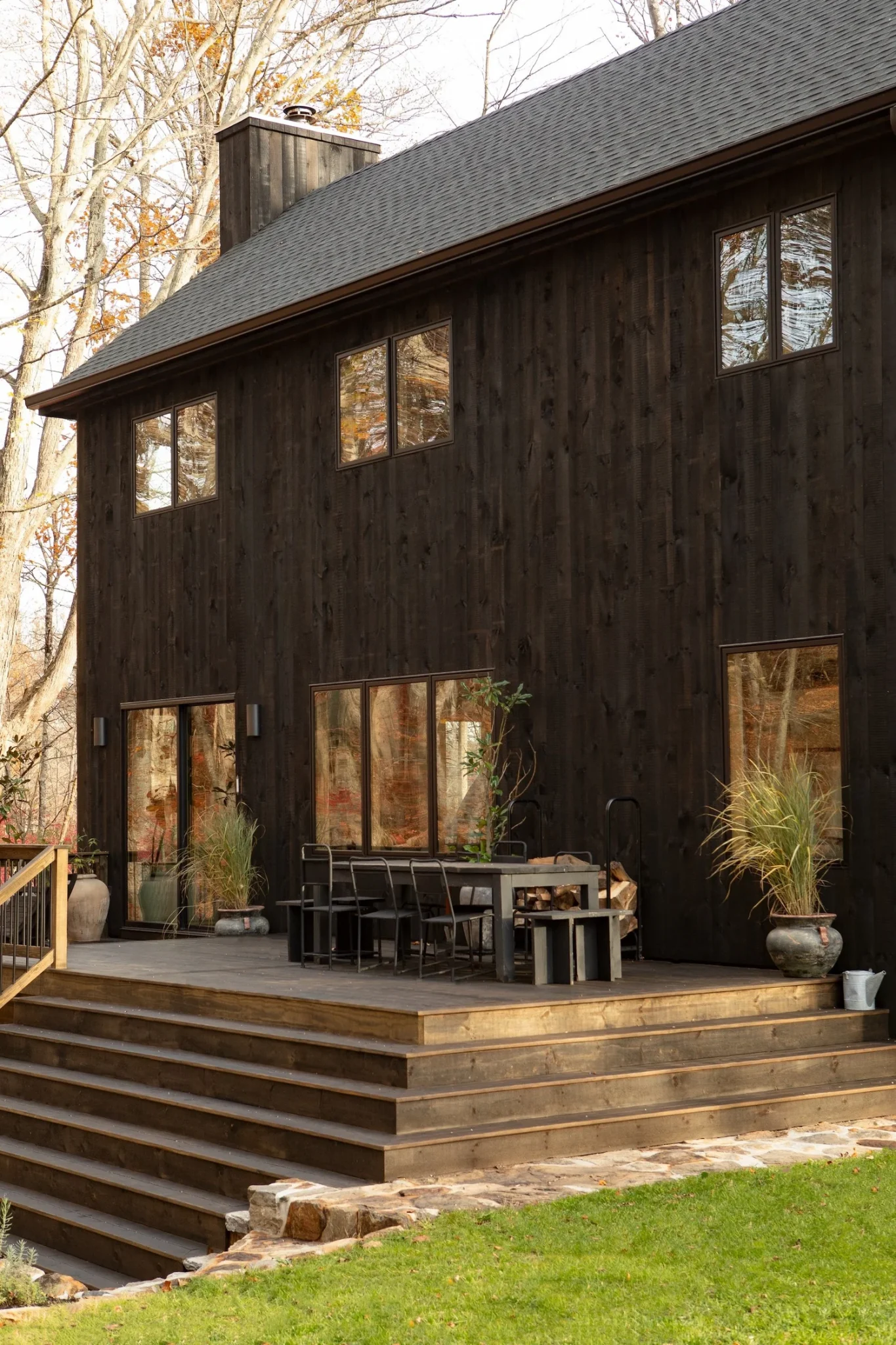 maison en bois dans la vallée de l'Hudson au milieu des arbres