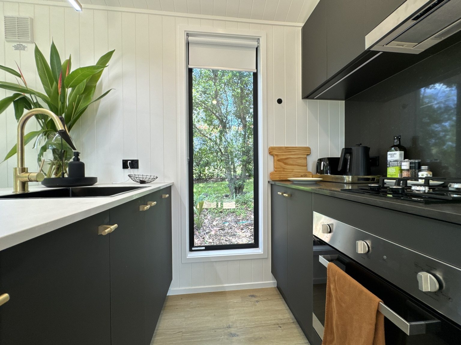 cuisine noire mini maison 29m2