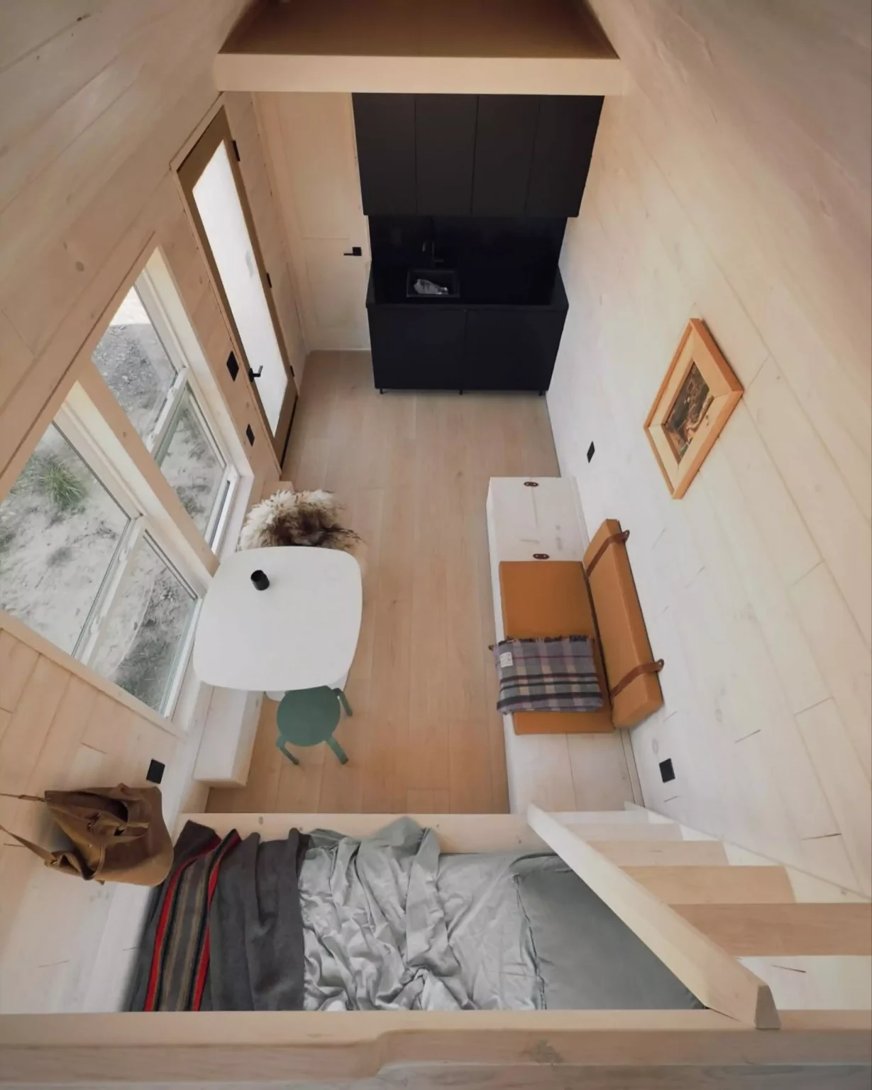 intérieur mini maison mobile de 22m2 Weekender de Nordic & Spruce