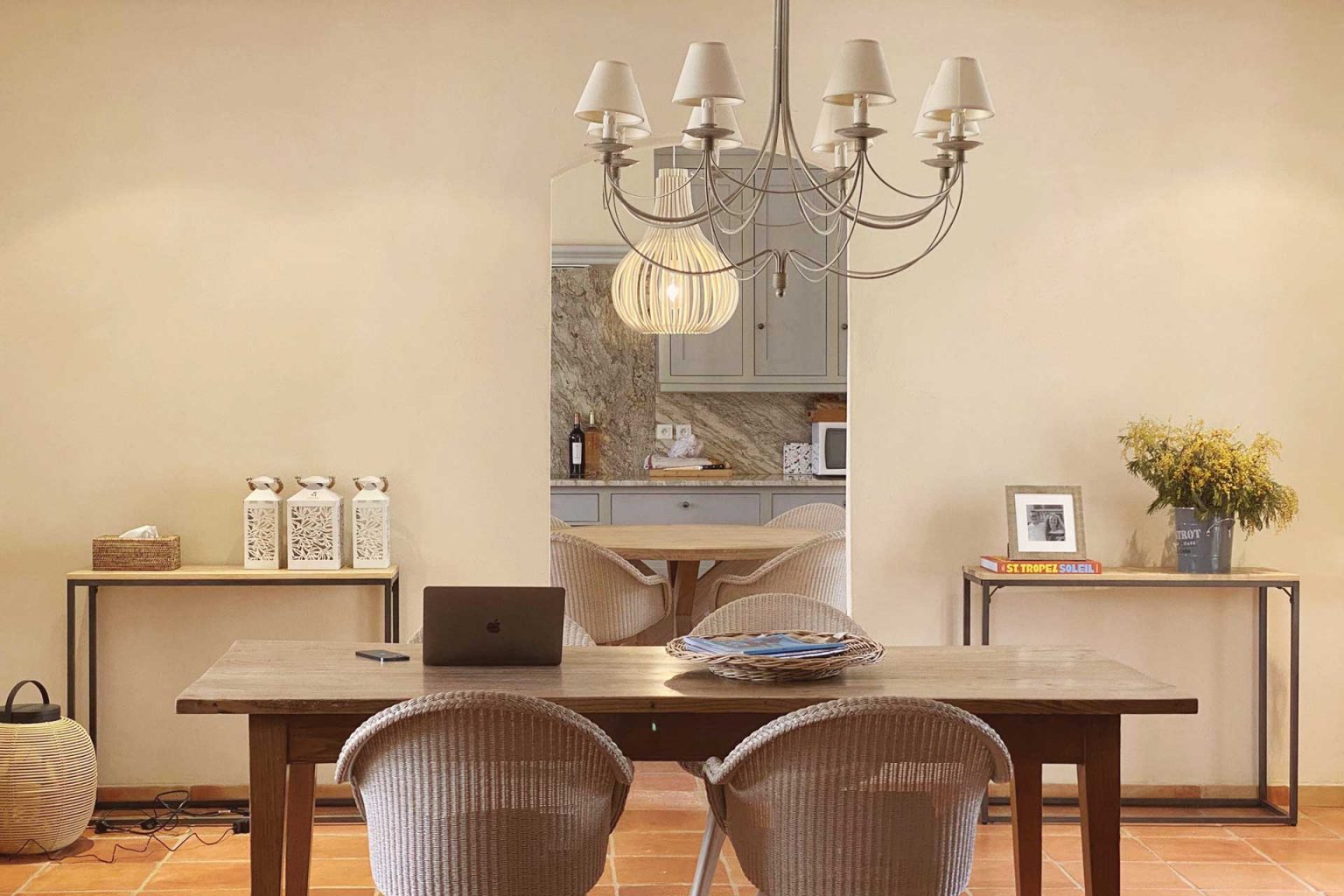 salle à manger maison provençale décoration rustique chic