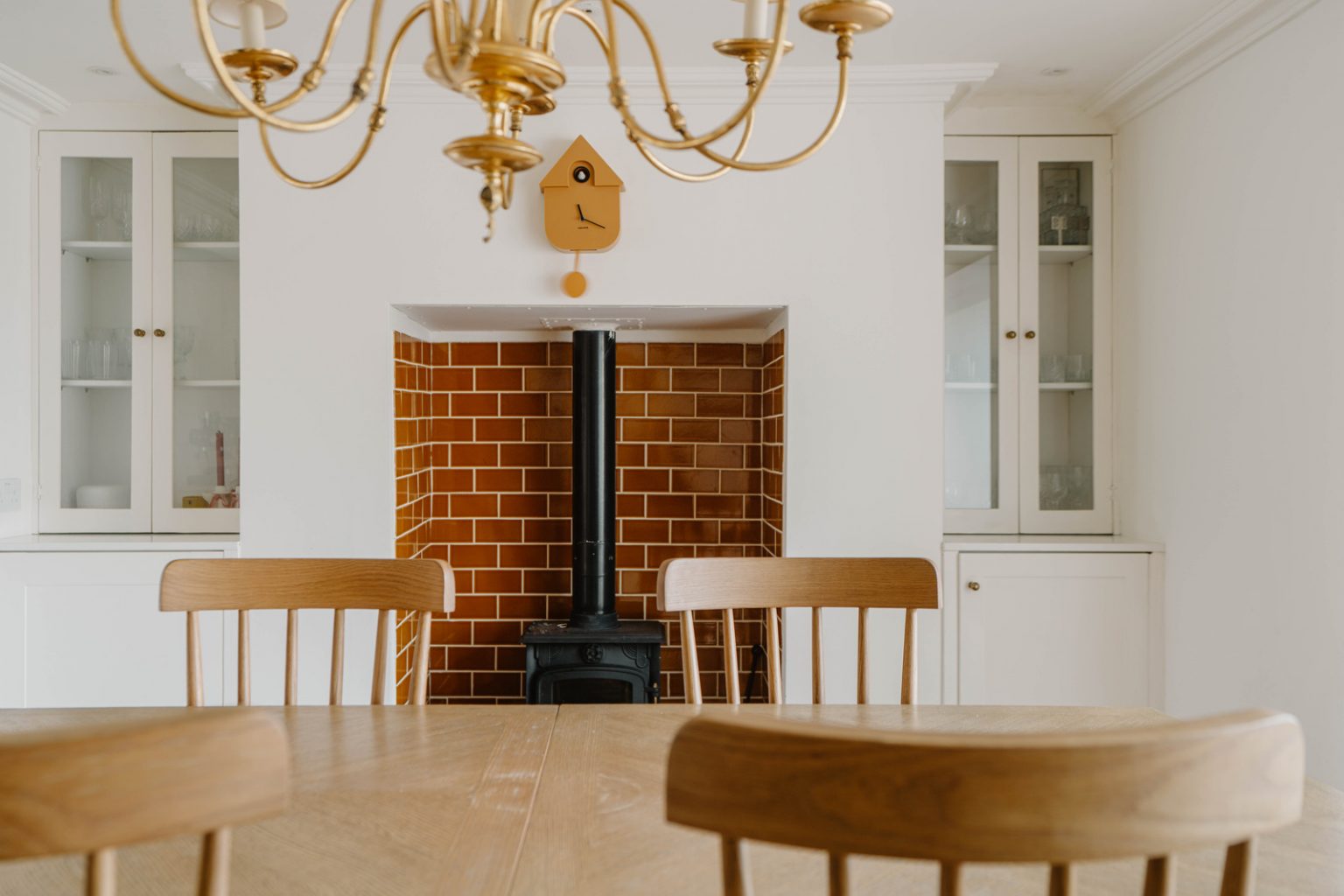salle à manger décoration contemporaine maison ancienne