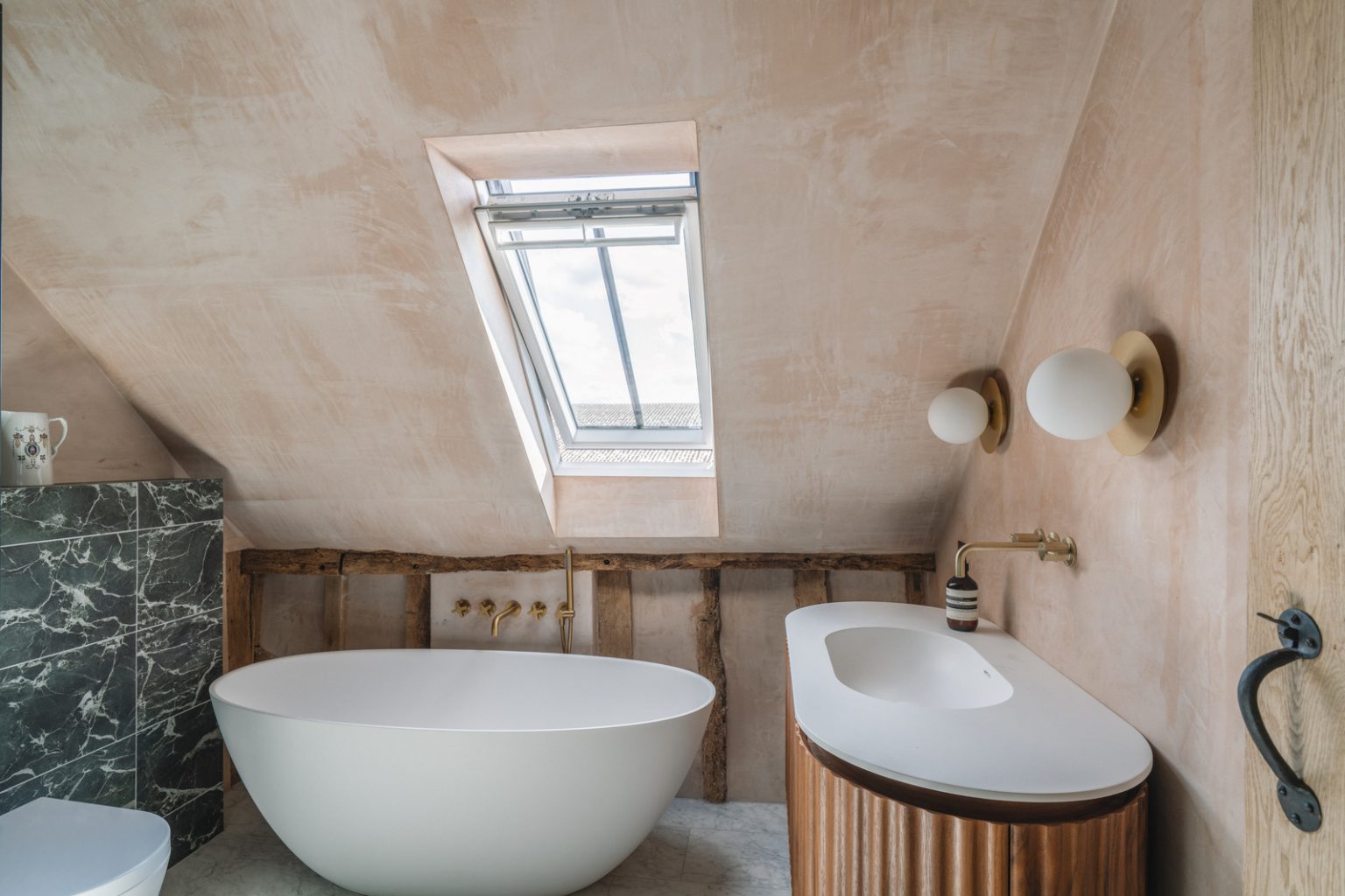 salle de bain mansardé maison ancienne