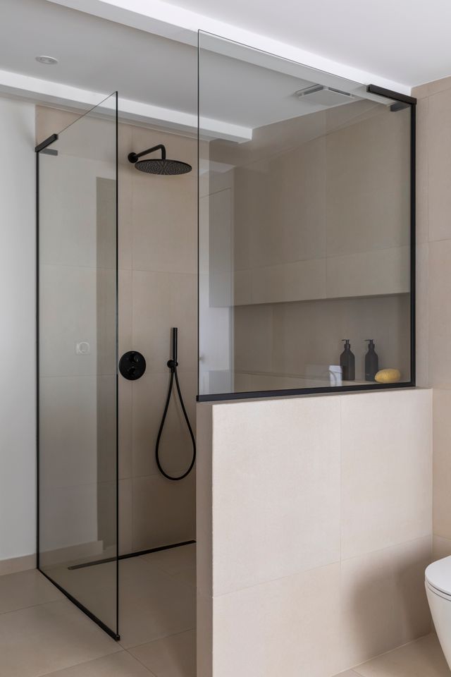 salle de bain contemporaine Photo : ©Pauline Le Goff salle de bain contemporaine Photo : ©Pauline Le Goff