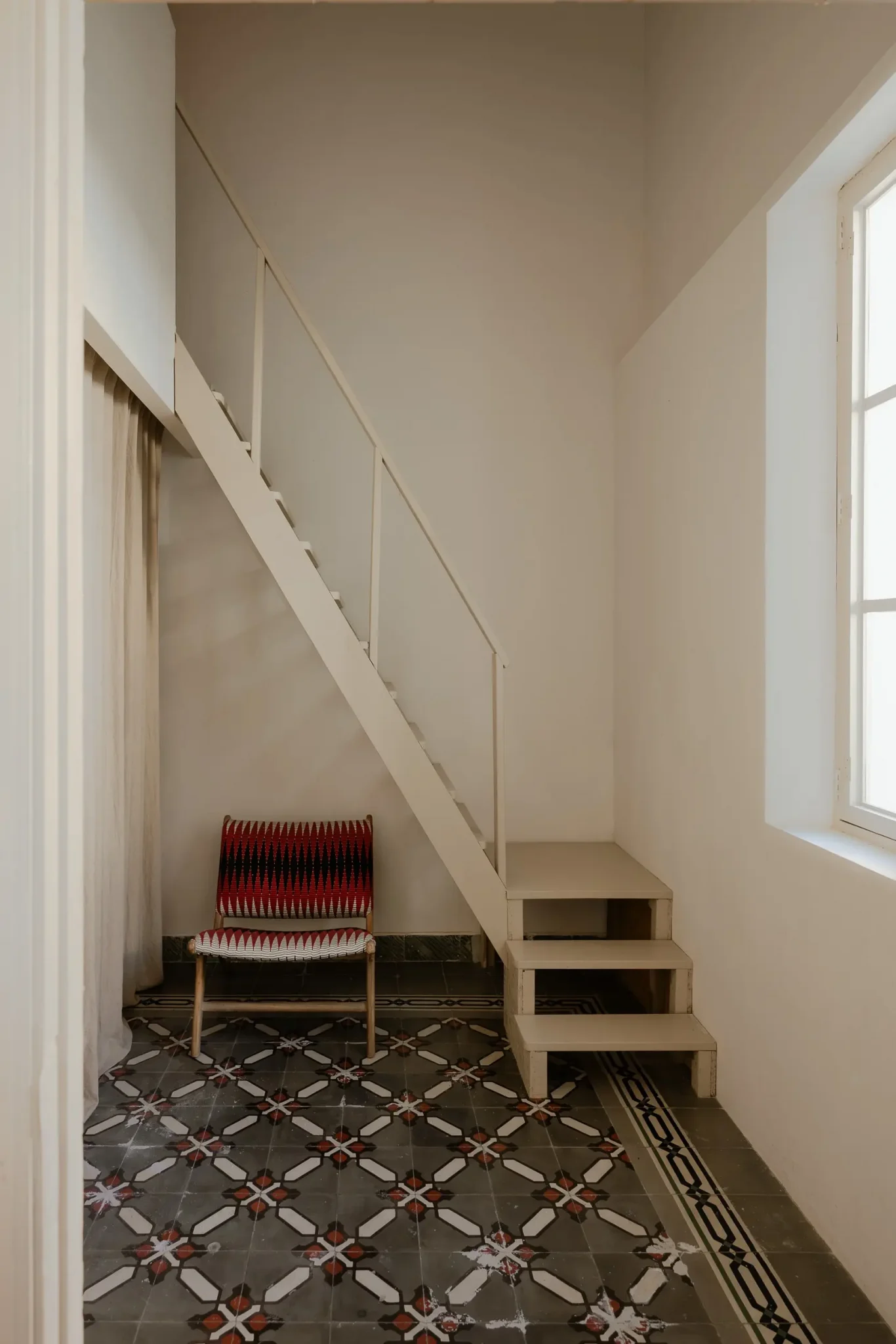 entrée avec carreaux de ciment décoration vintage et rustique Casa Coral Majorque