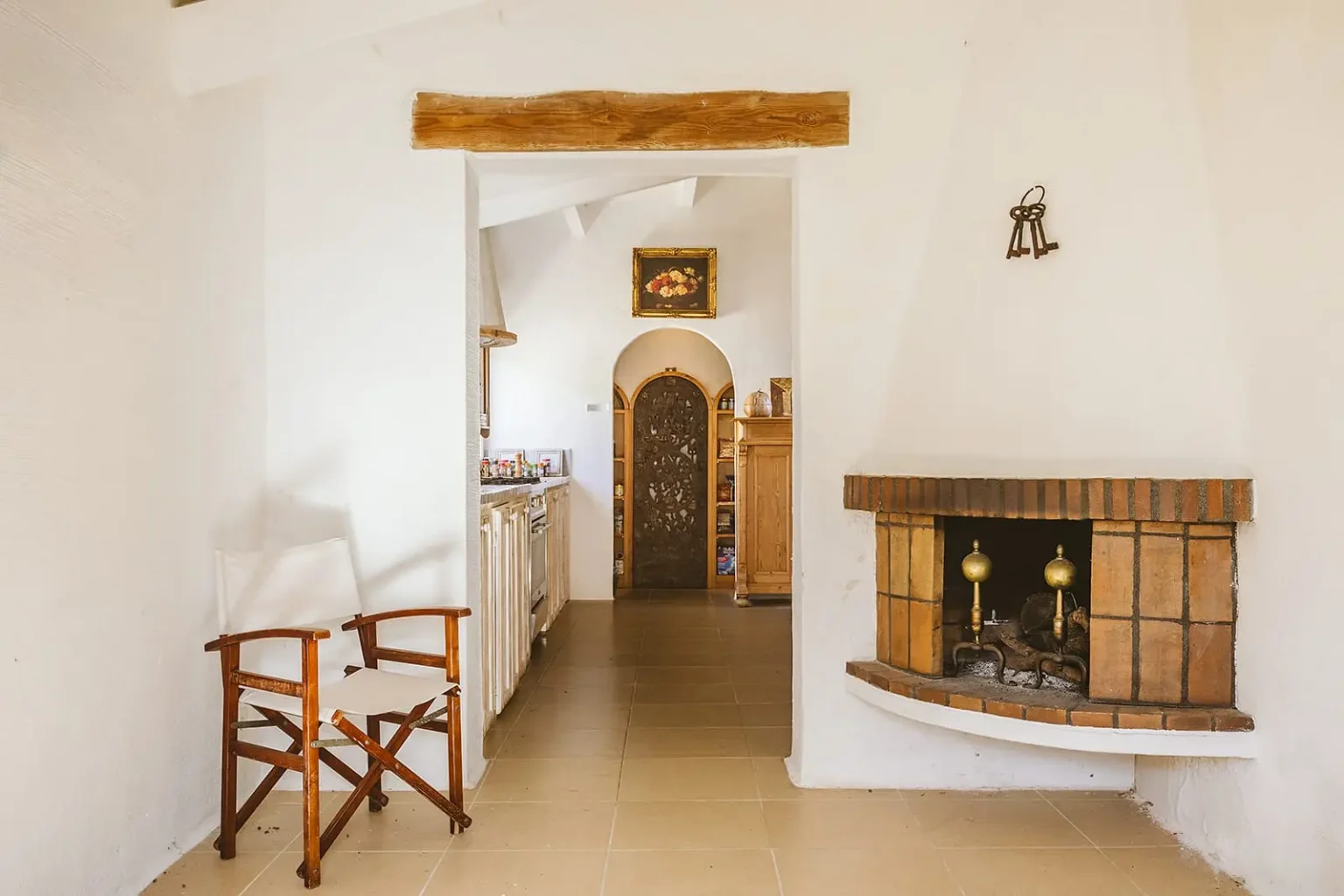 salon avec cheminée maison de campagne à Minorque
