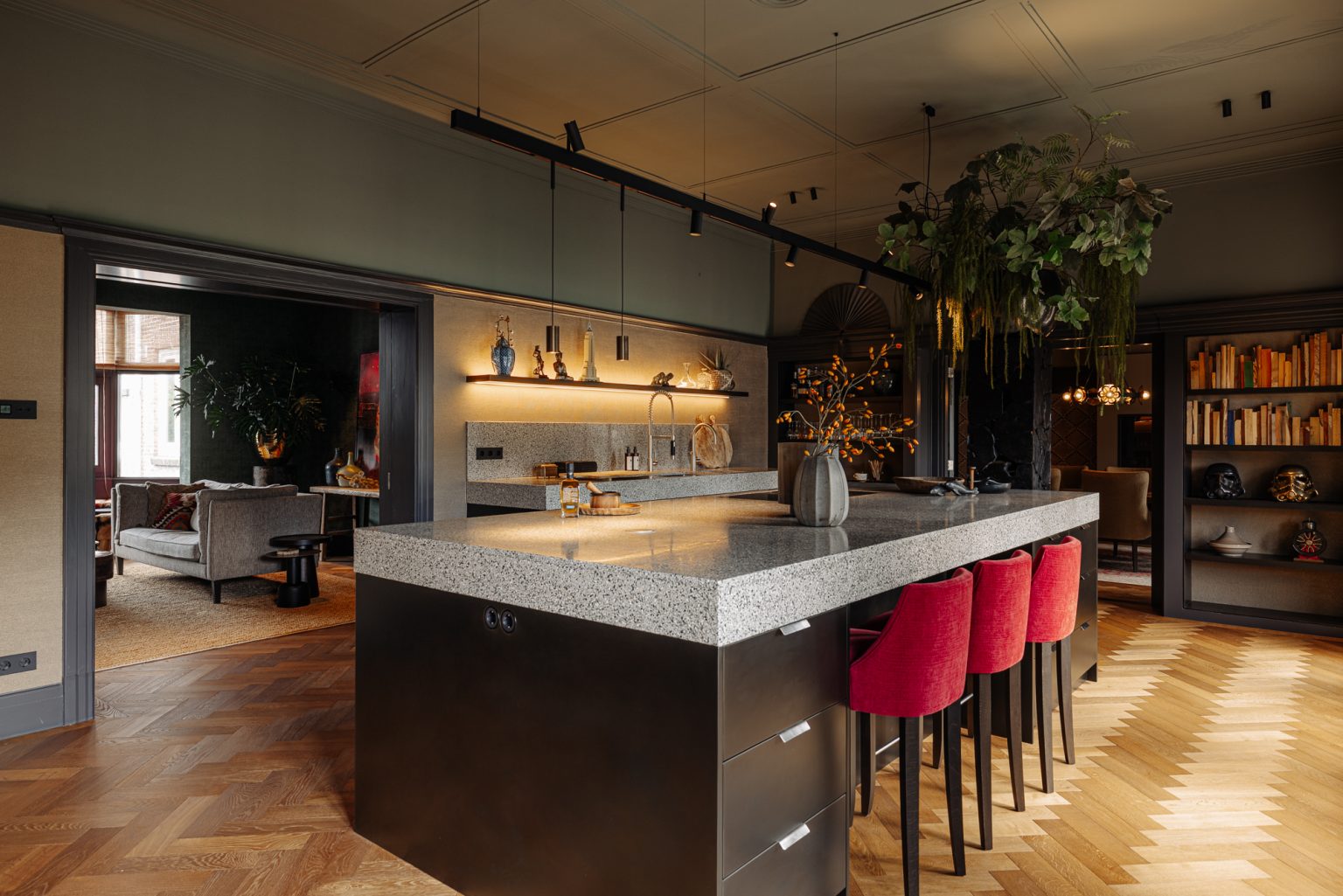 cuisine design murs et plafond gris plan de travail terrazzo décoration contemporaine
