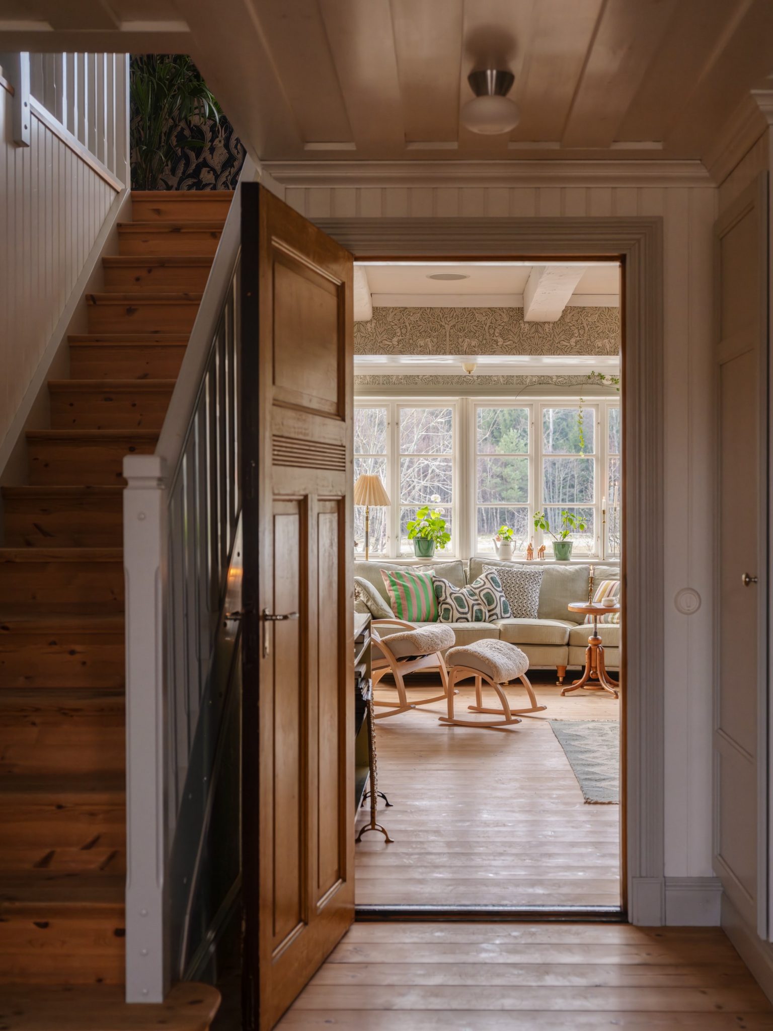 entrée avec escalier