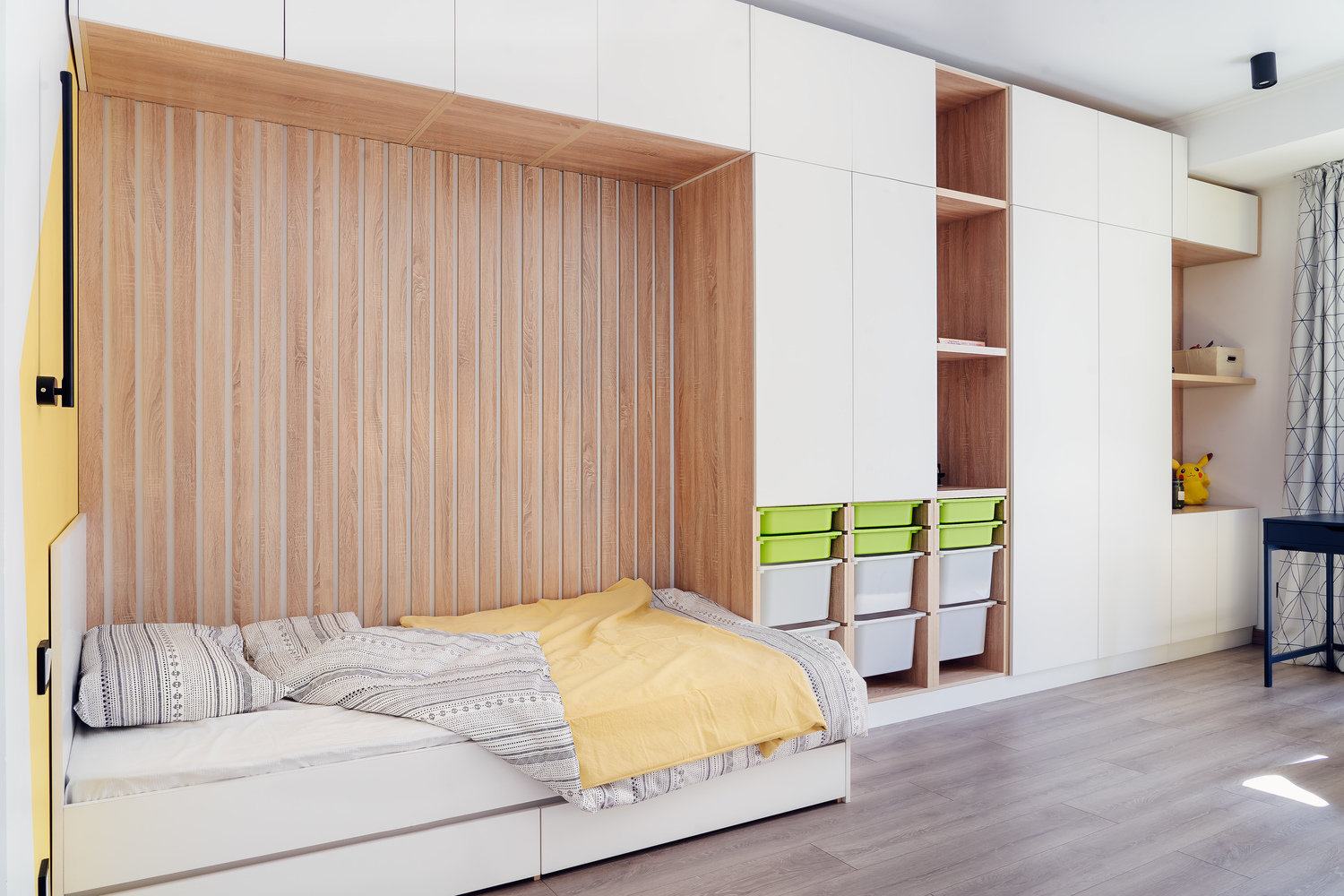 chambre enfant décoration contemporaine jaune et verte