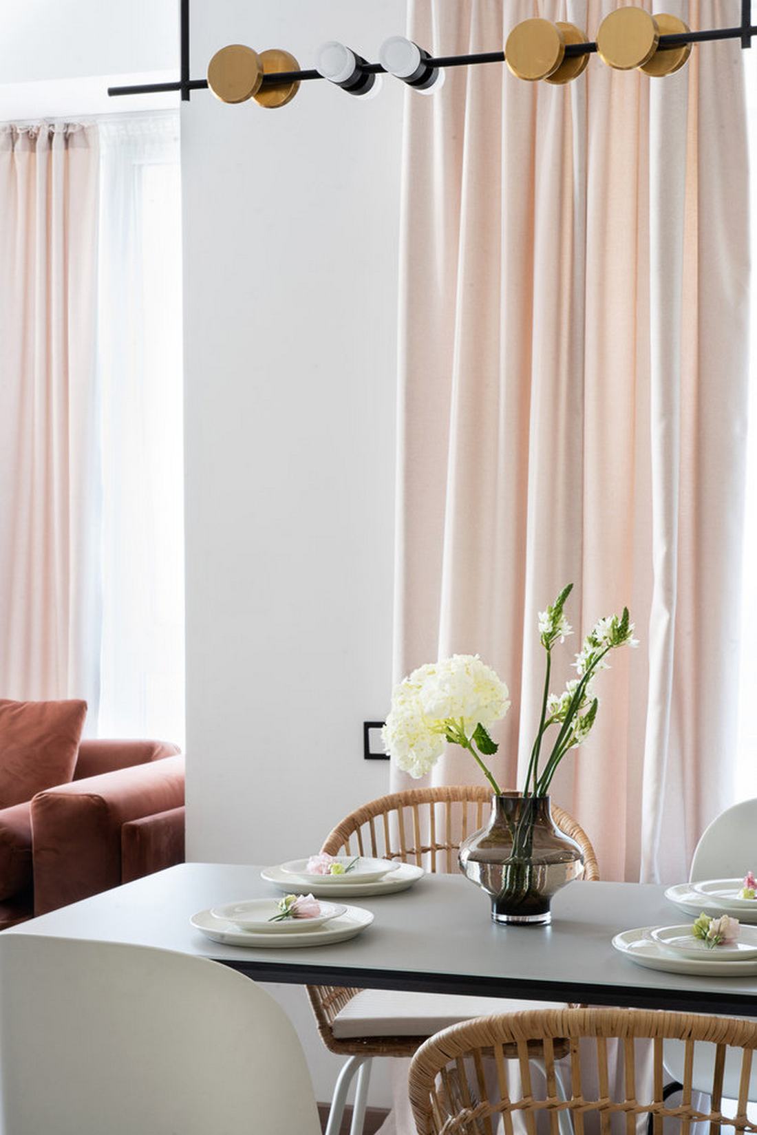 salon et salle à manger décoration contemporaine et colorée