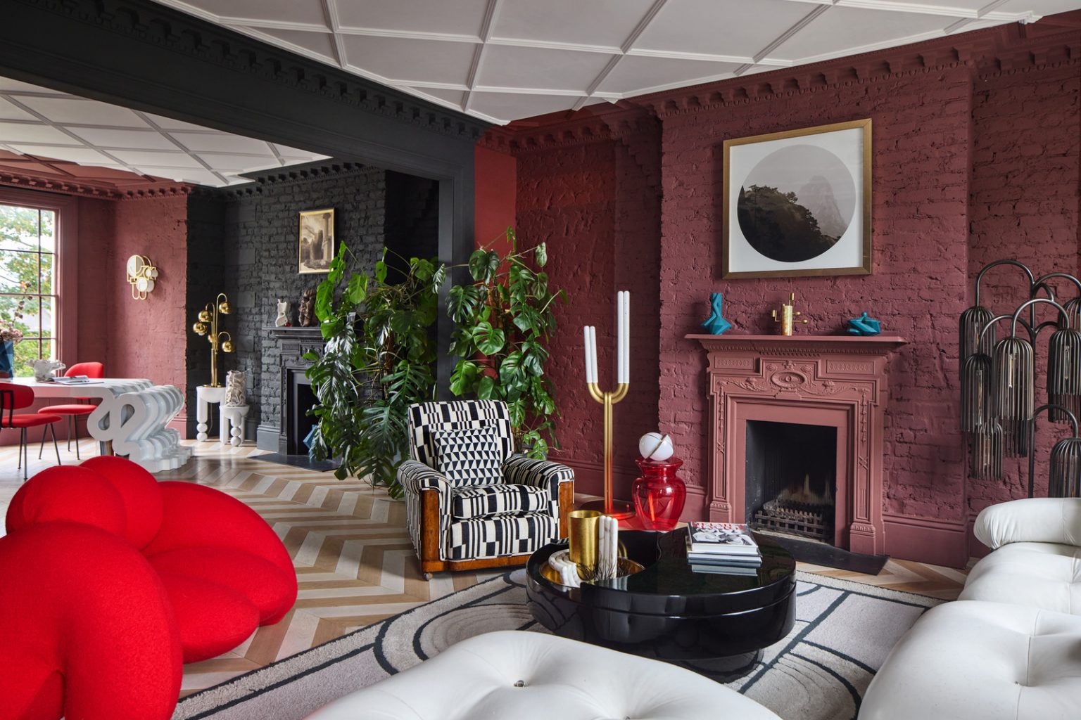 salon maison victorienne décorée en couleurs atypiques