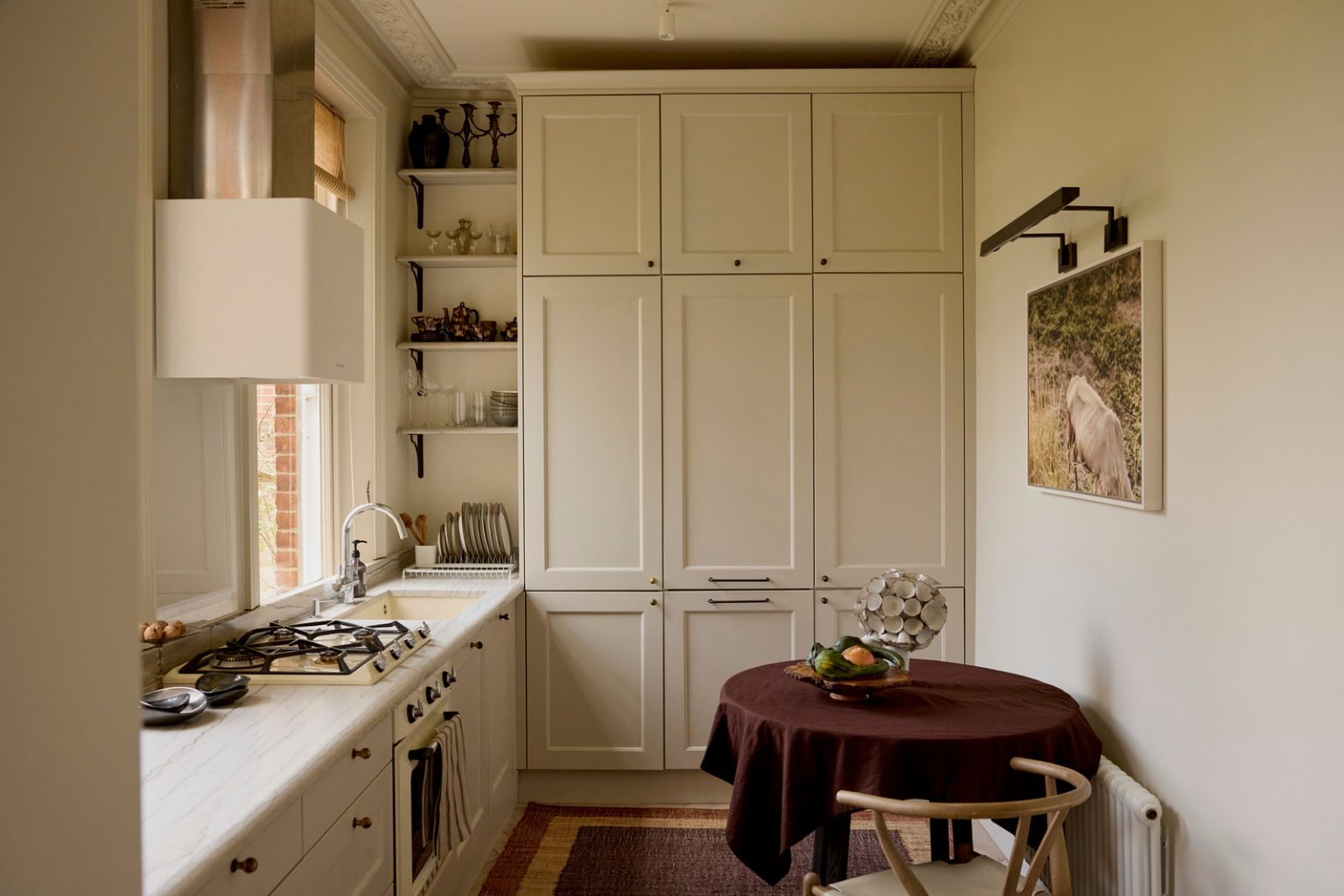 cuisine style shaker décoration contemporaine appartement ancien et victorien de 67m2 à Londres