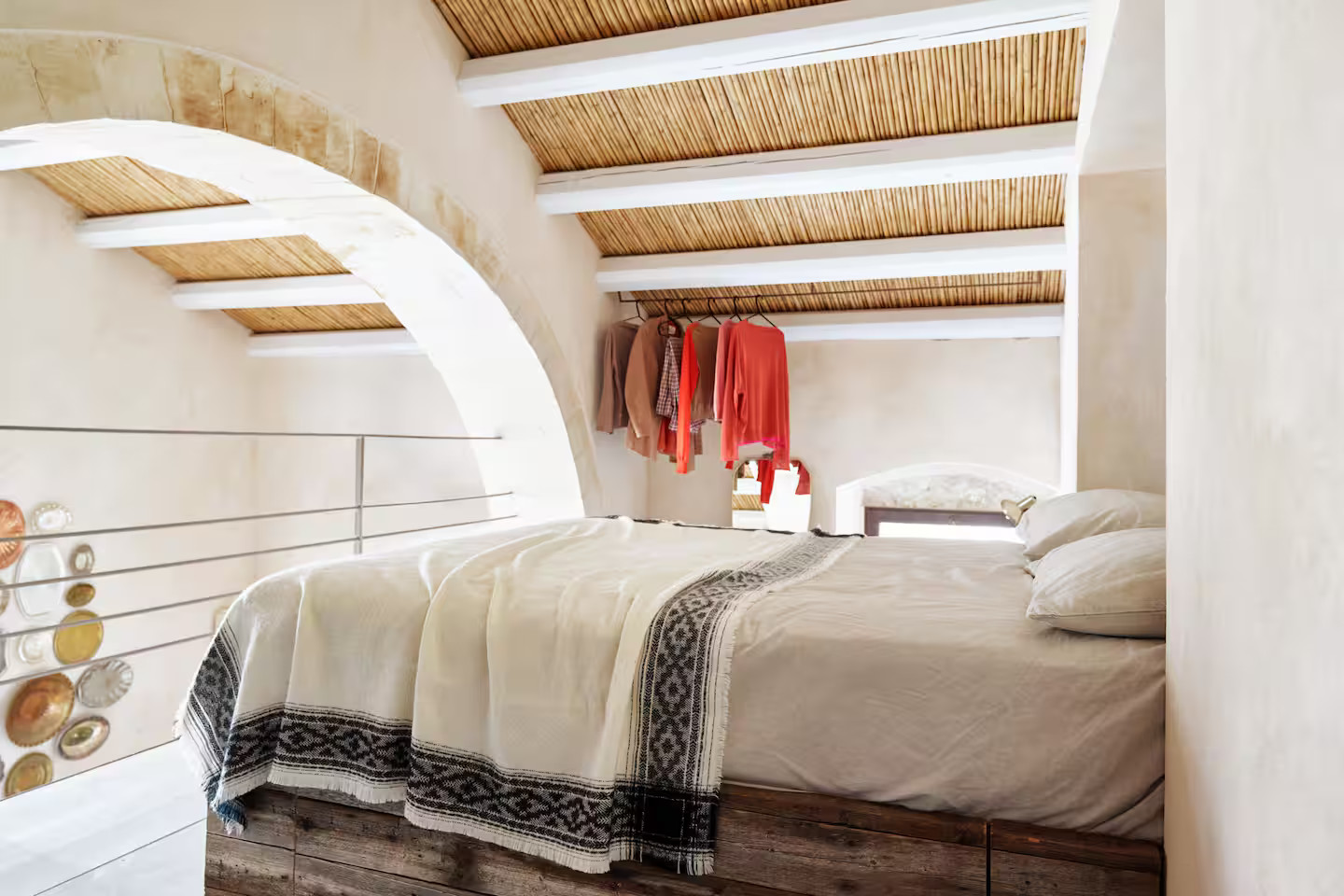 chambre en mezzanine décoration vintage appartement Sicile