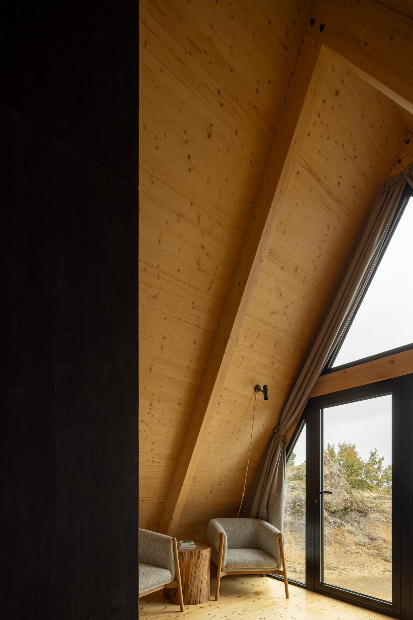 salon petite maison A-Frame au Portugal The Vagar Country House