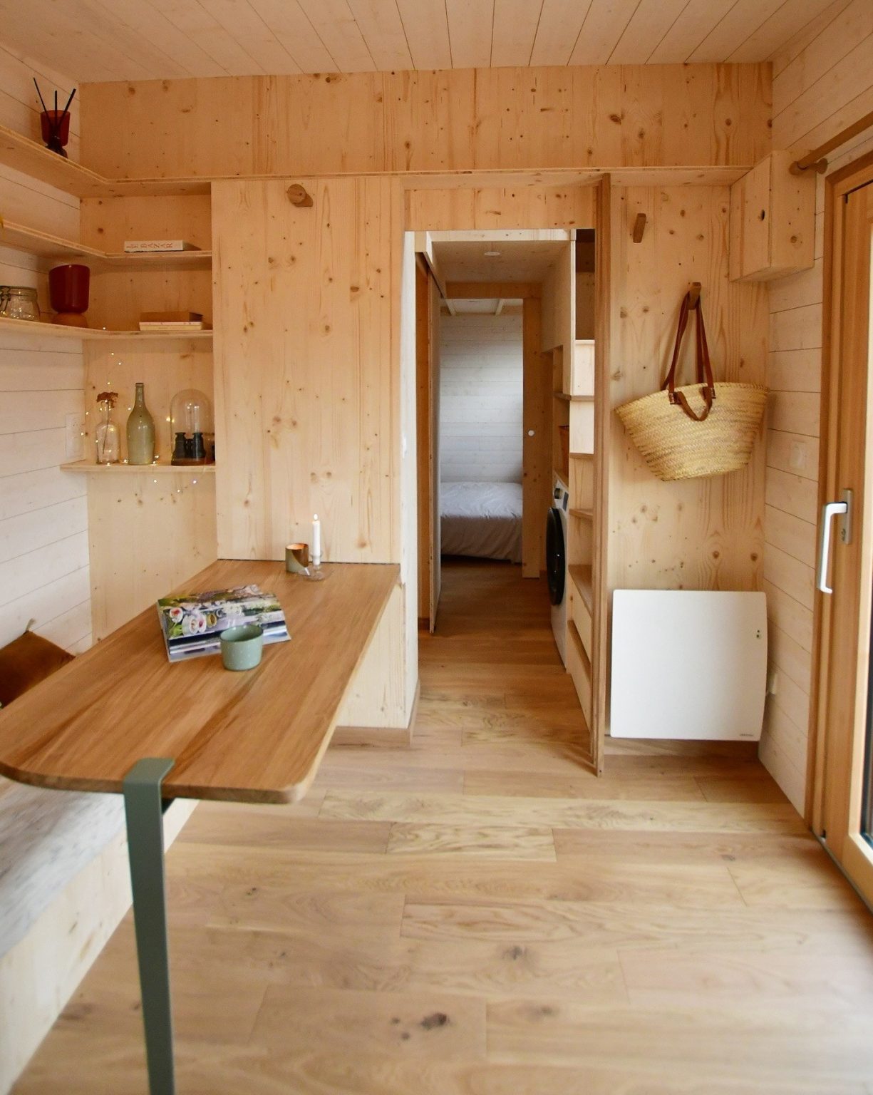 salle à manger mini maison française de 17m2 La Tiny House