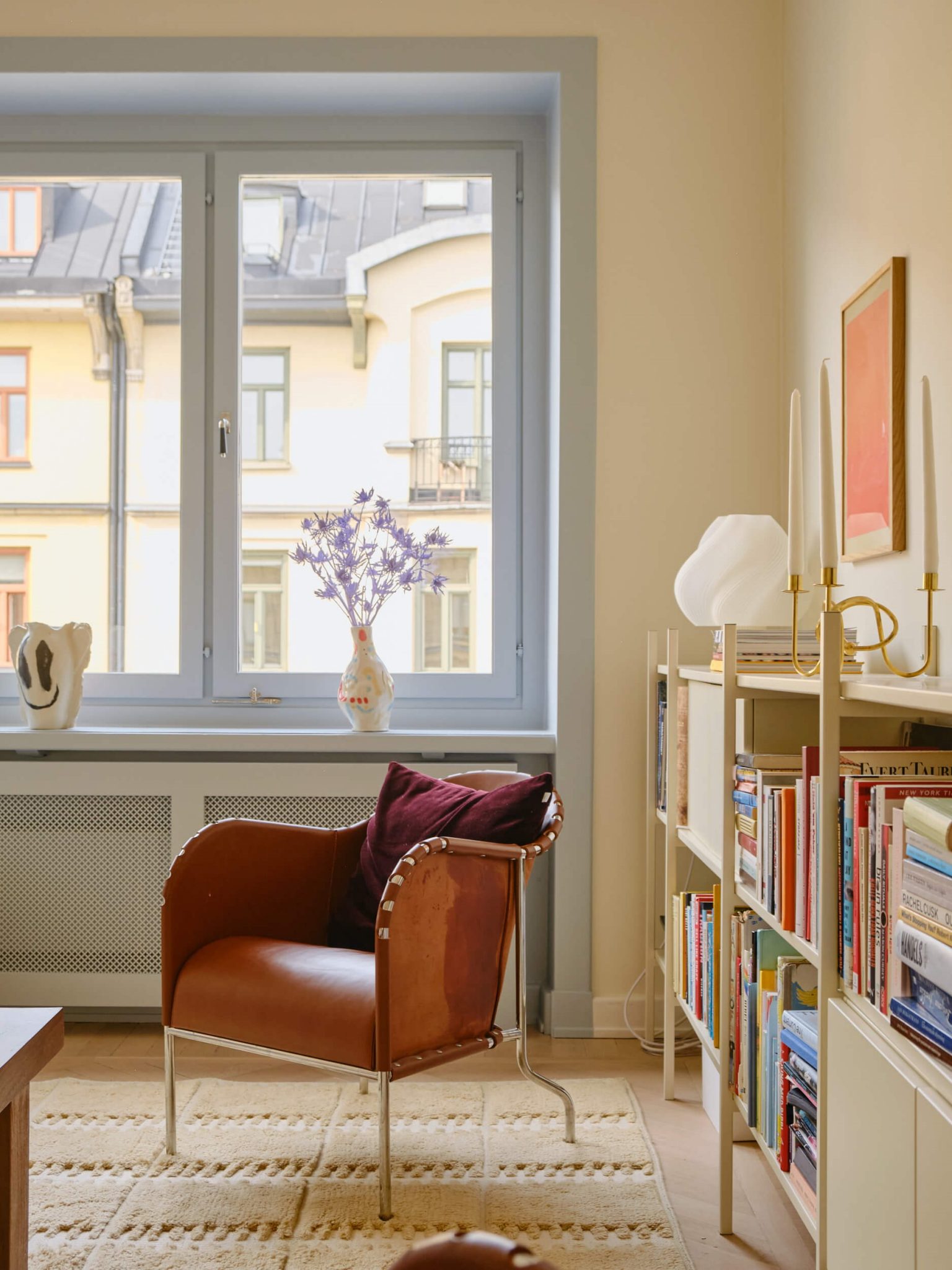 salon décoration scandinave appartement ancien Stockholm