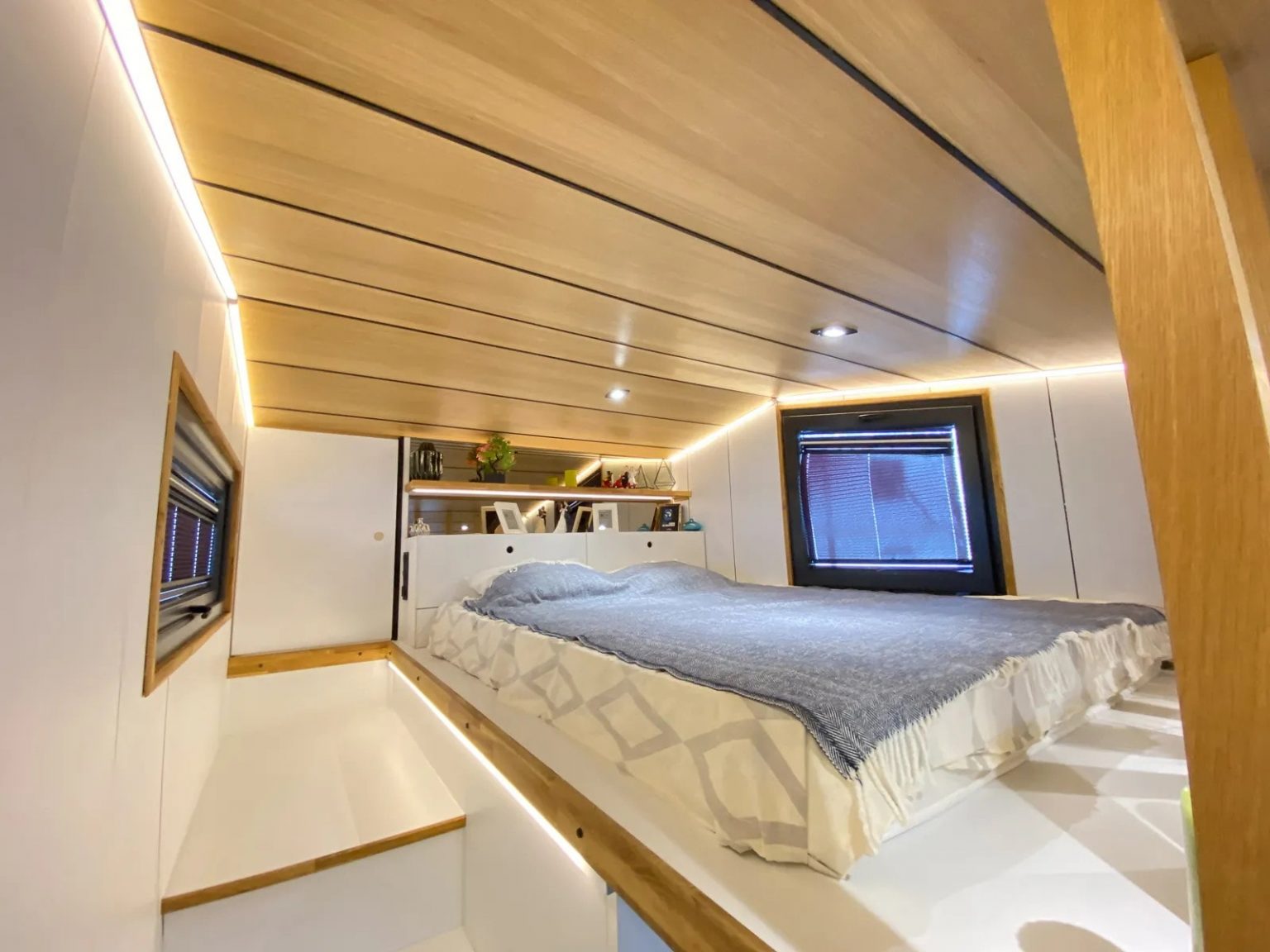 chambre sur mezzanine mini maison mobile France par Moxx House France