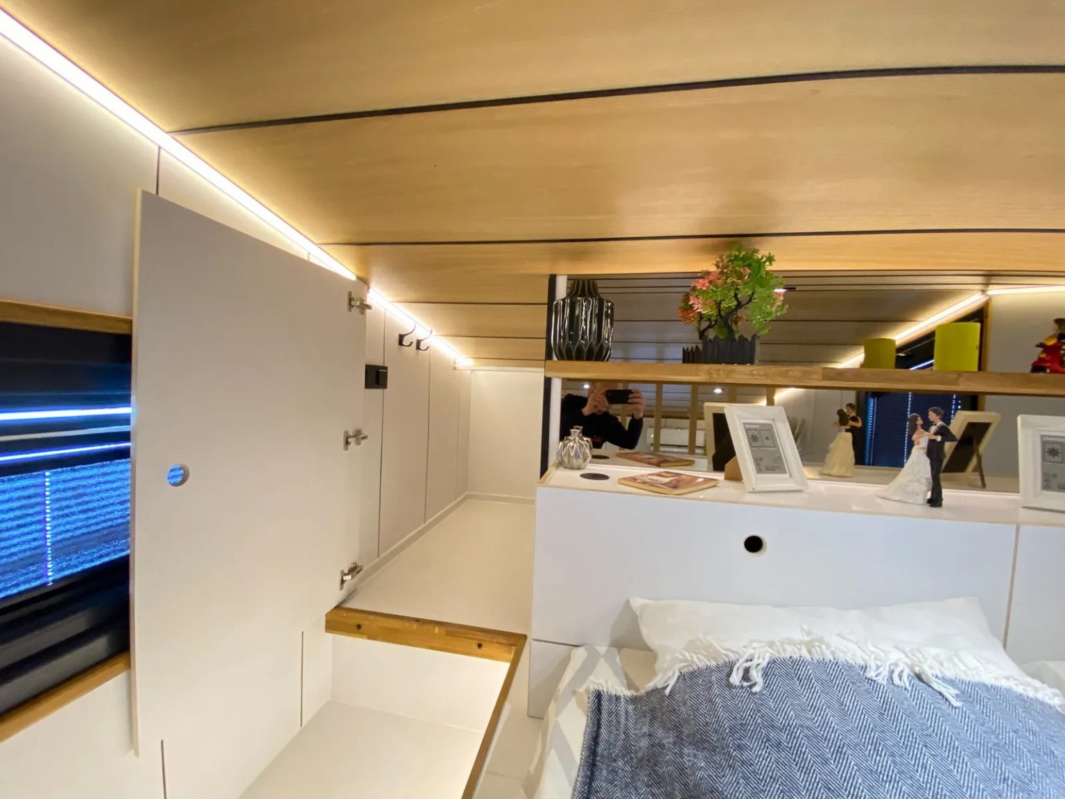 chambre sur mezzanine mini maison mobile France par Moxx House France