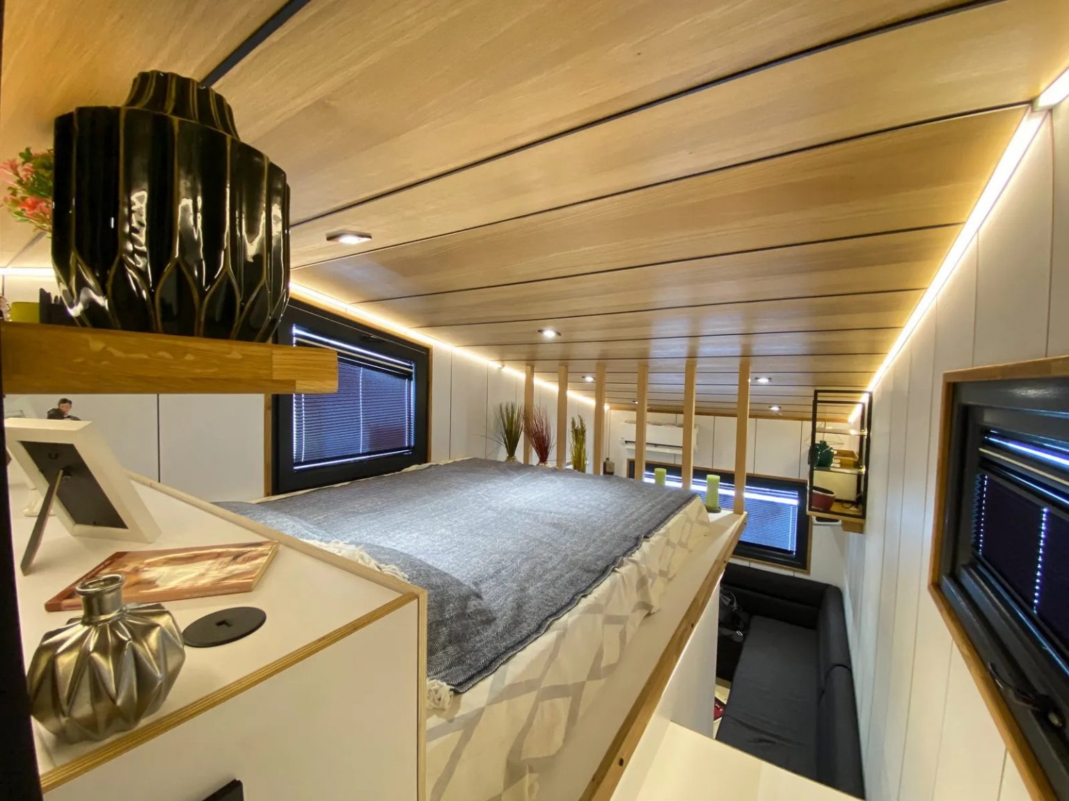 chambre sur mezzanine mini maison mobile France par Moxx House France