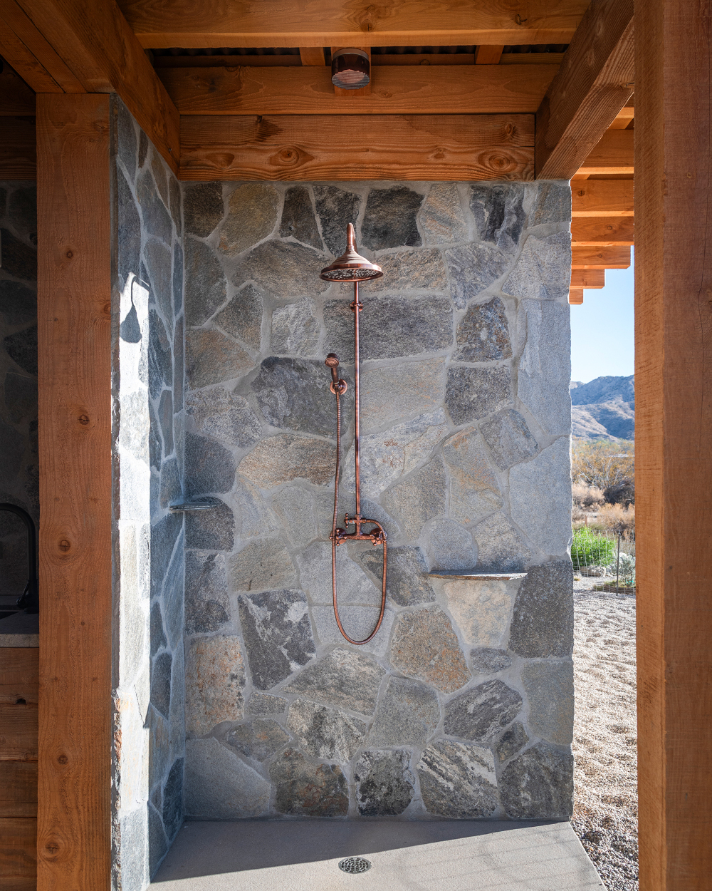 douche extérieure mur pierre douche extérieure mur pierre