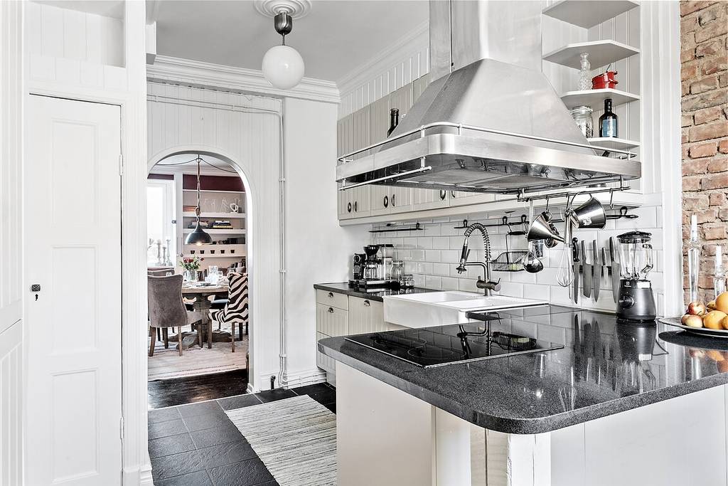 cuisine blanche appartement en triplex décoration scandinave et classique chic cuisine blanche appartement en triplex décoration scandinave et classique chic