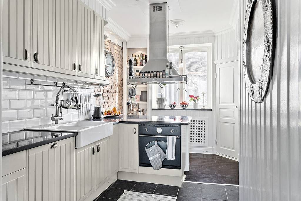 cuisine blanche appartement en triplex décoration scandinave et classique chic cuisine blanche appartement en triplex décoration scandinave et classique chic